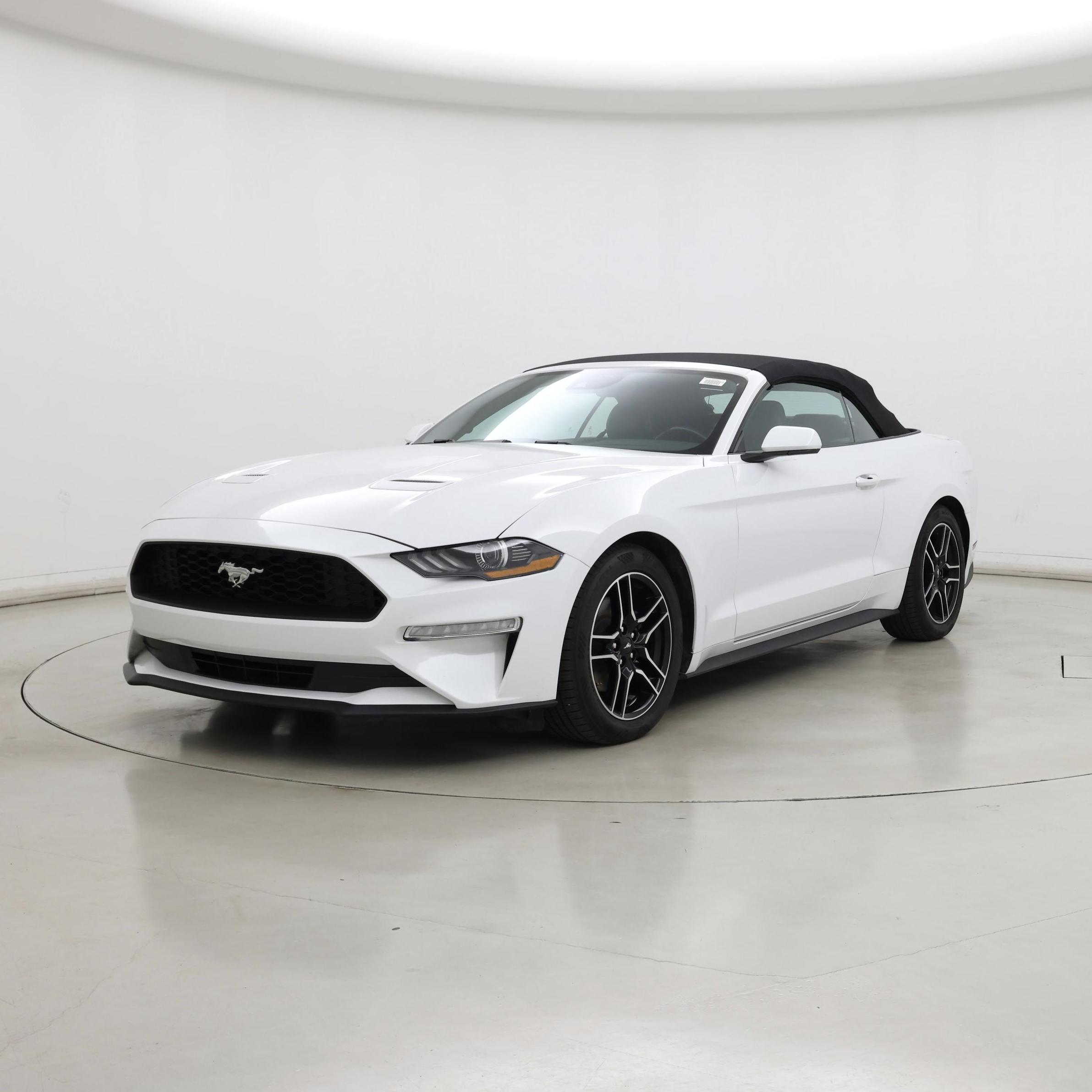 Thumbnail: 2022 Ford Mustang - 4