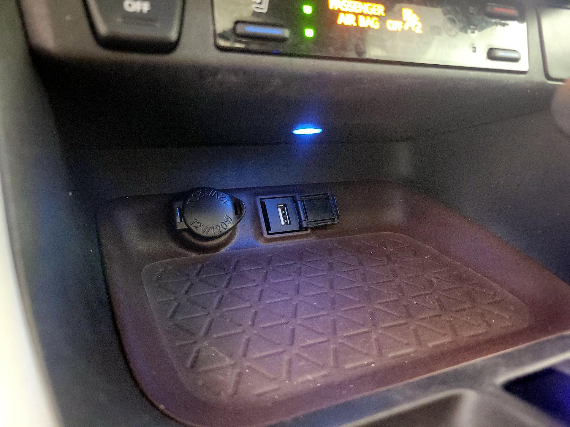 Thumbnail: 2021 Toyota RAV4 - 19