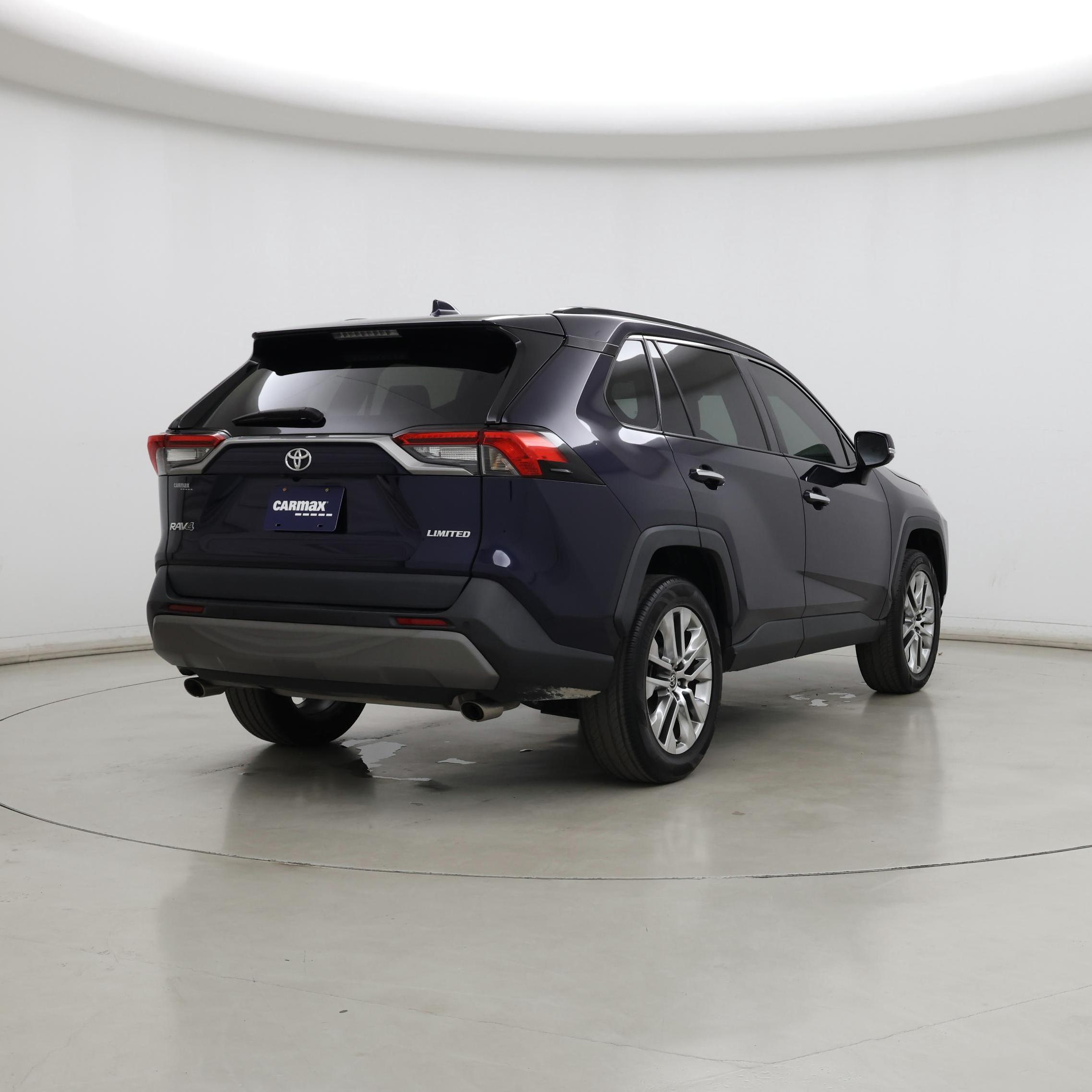 Thumbnail: 2021 Toyota RAV4 - 8