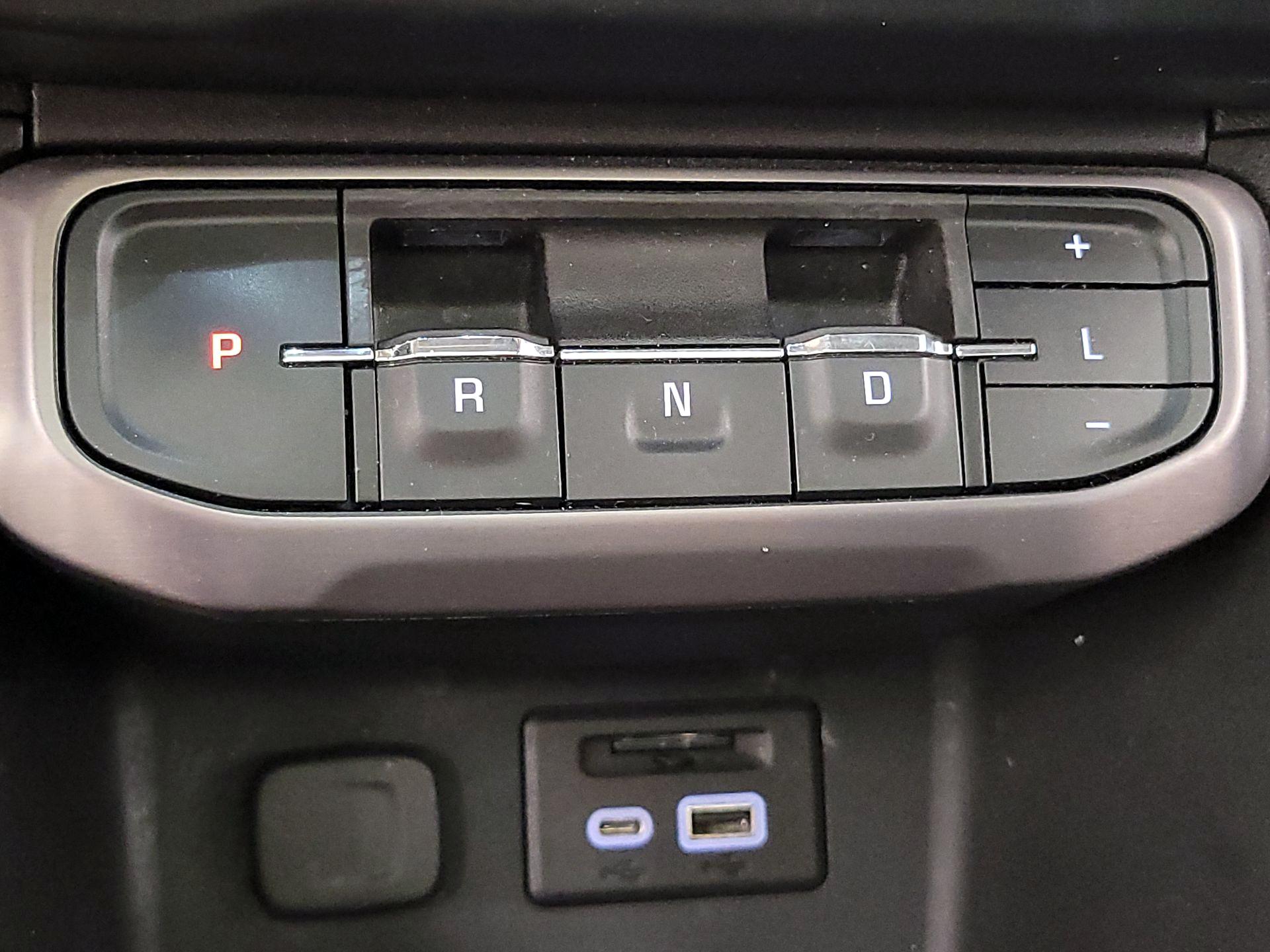 Thumbnail: 2022 GMC Acadia - 18