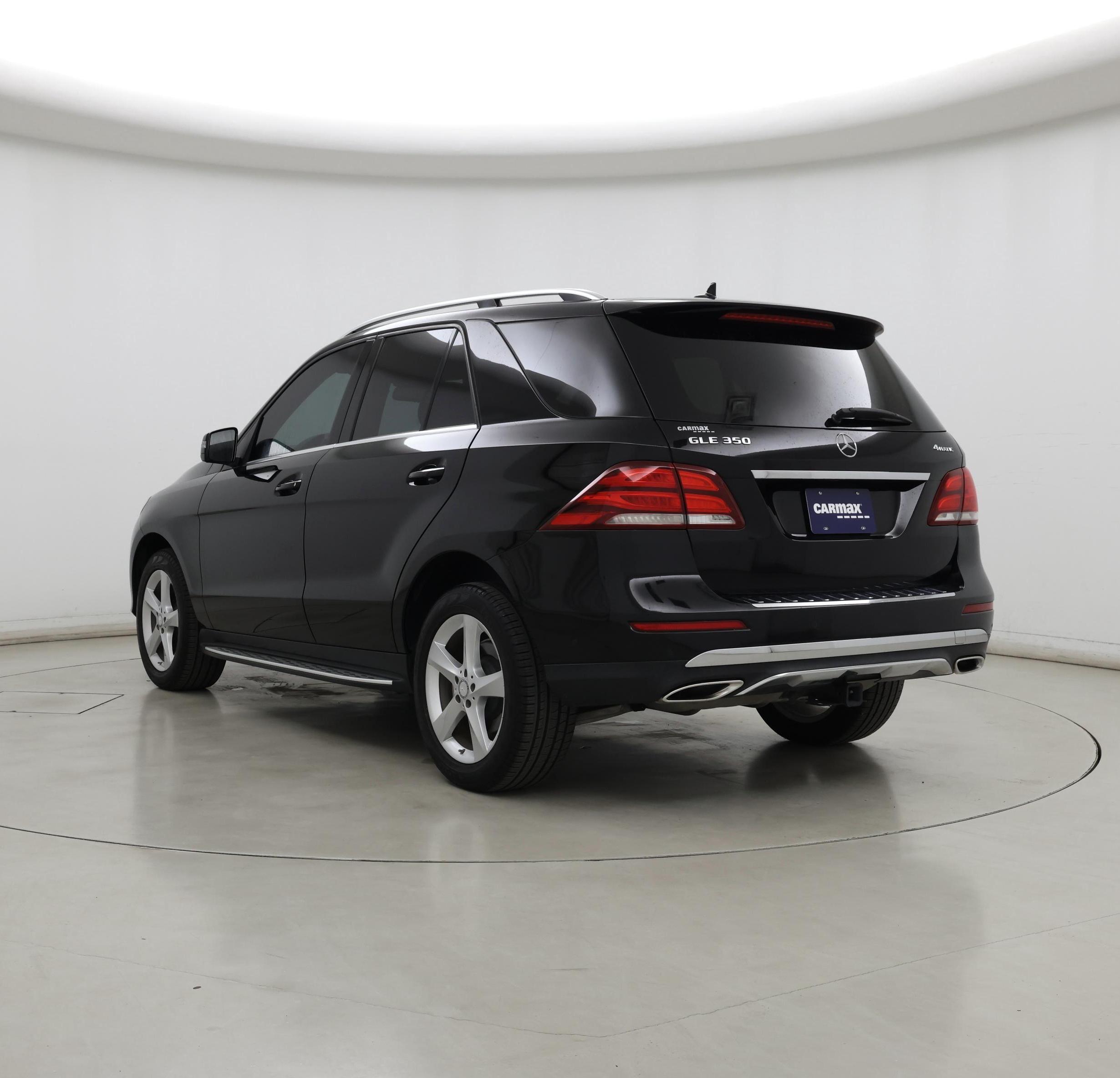 Thumbnail: 2017 Mercedes-Benz GLE - 2