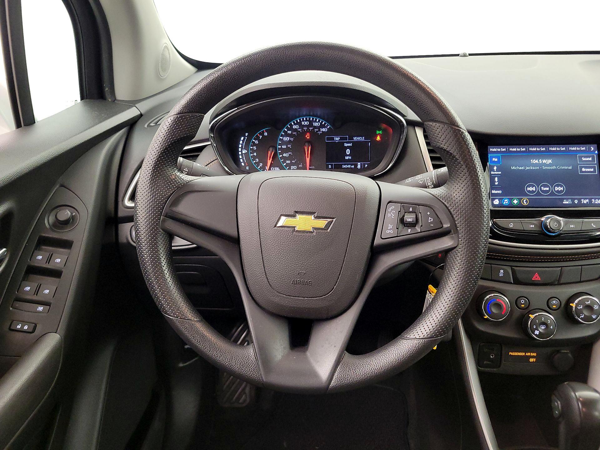 Thumbnail: 2018 Chevrolet Trax - 10