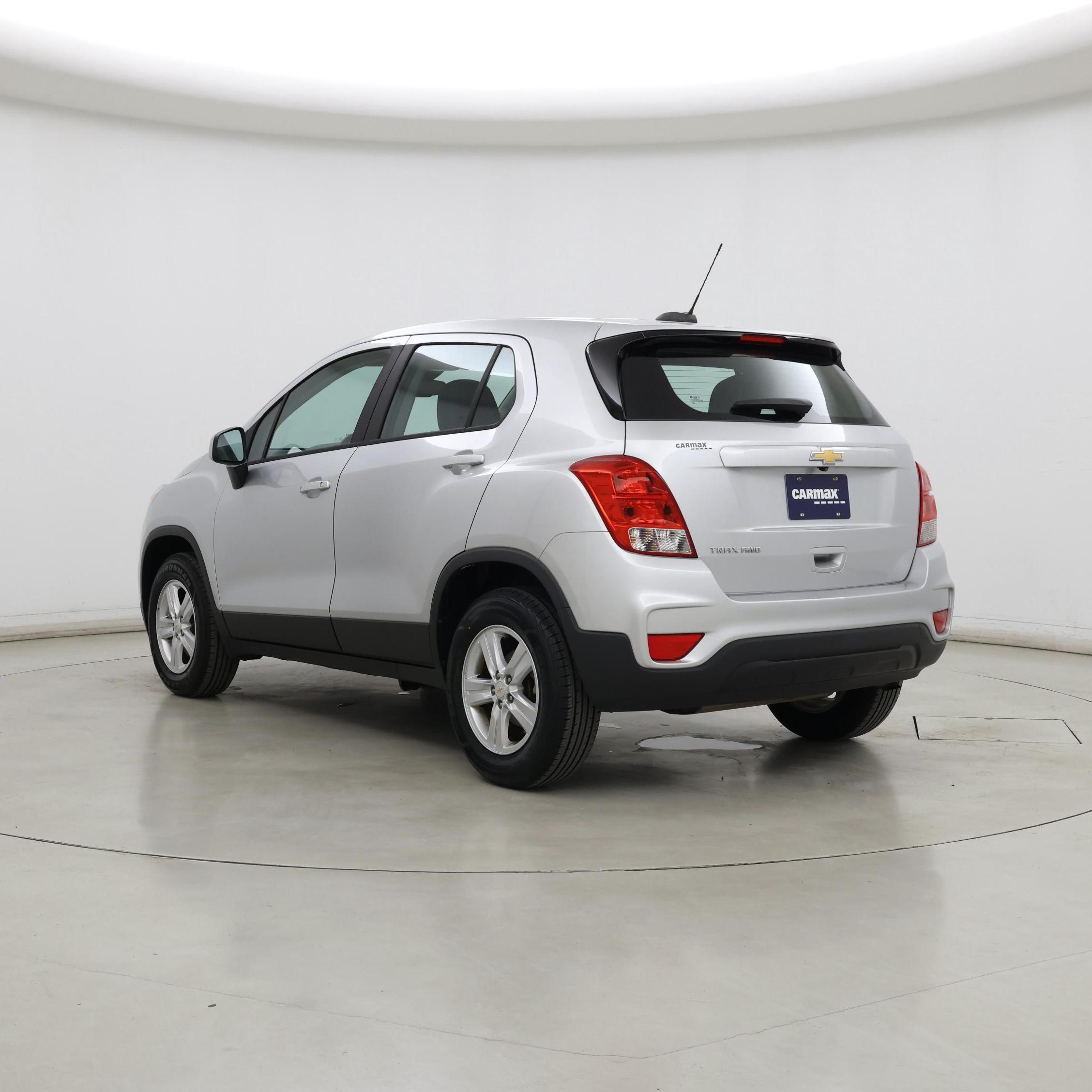 Thumbnail: 2018 Chevrolet Trax - 2