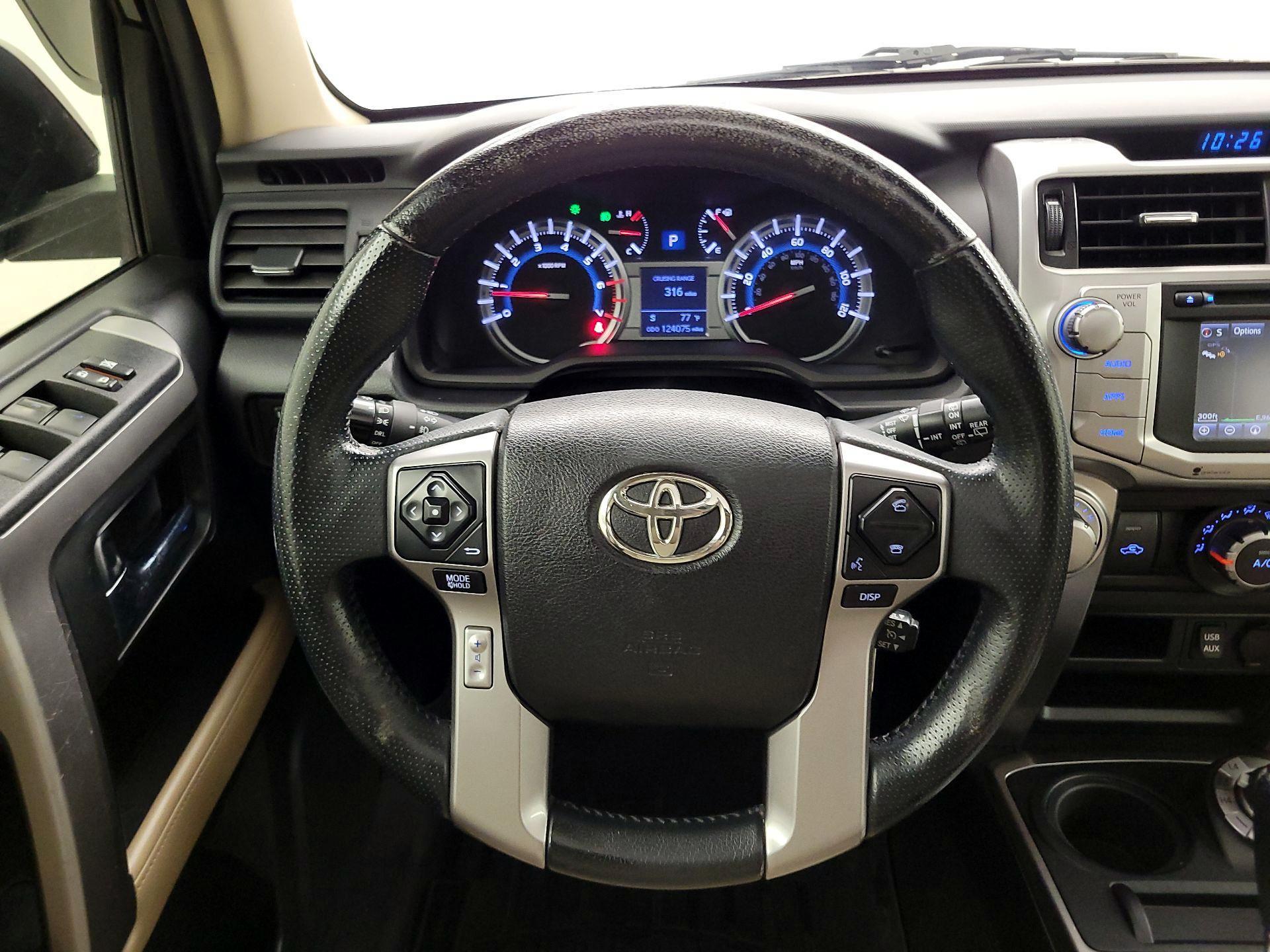 Thumbnail: 2016 Toyota 4Runner - 10