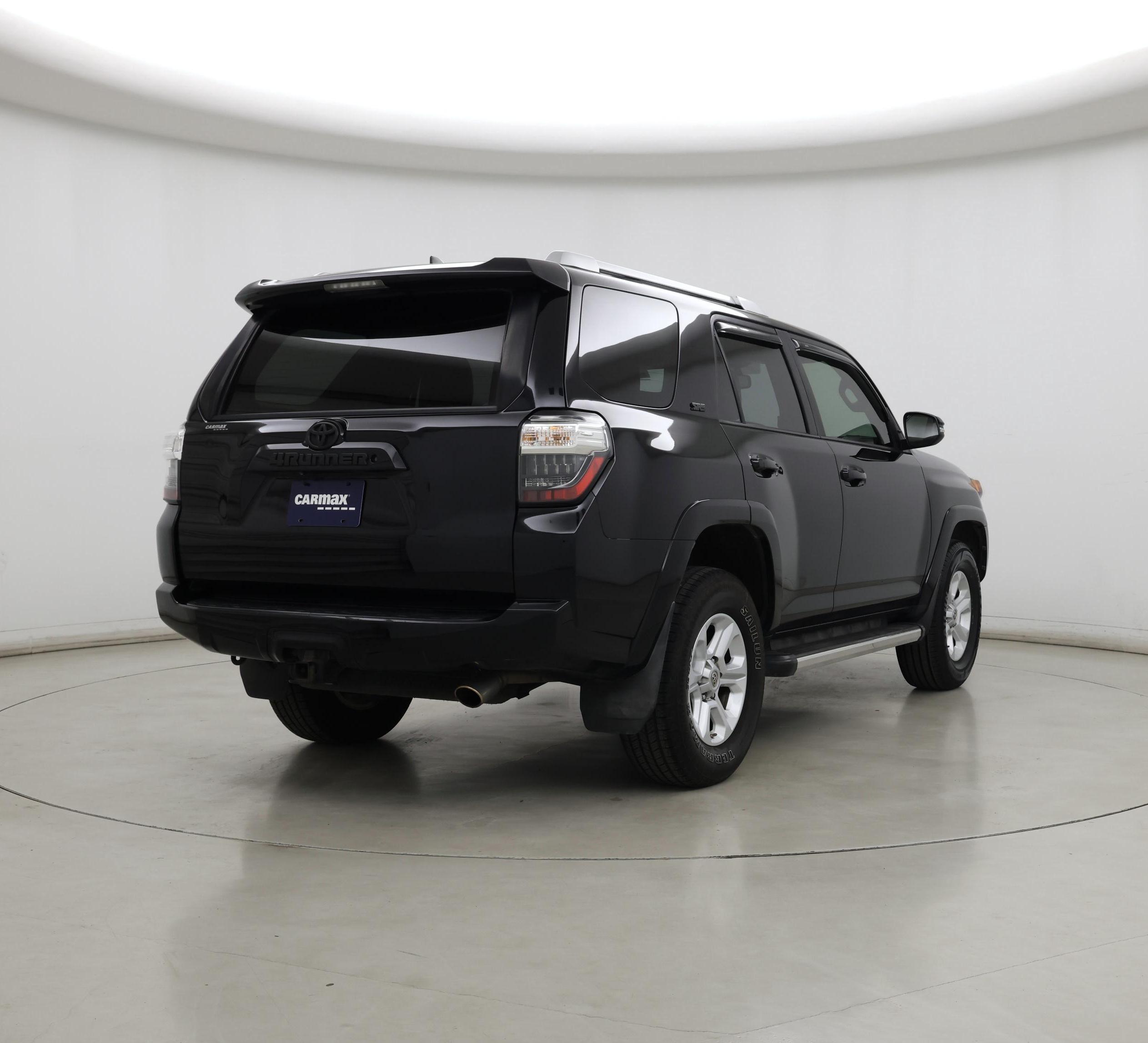 Thumbnail: 2016 Toyota 4Runner - 8