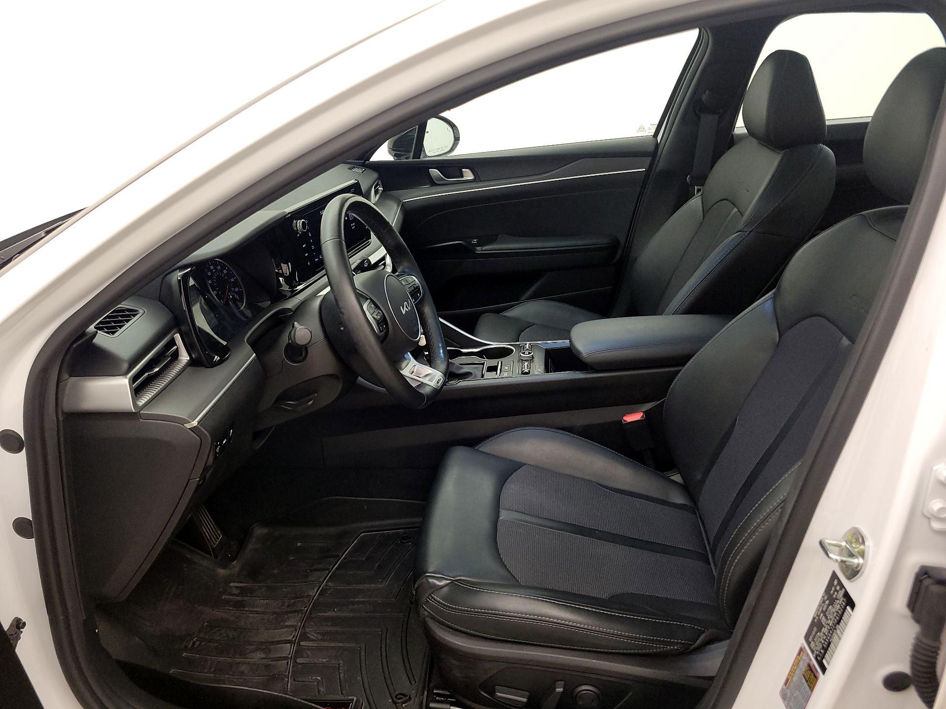 Thumbnail: 2023 Kia K5 - 11