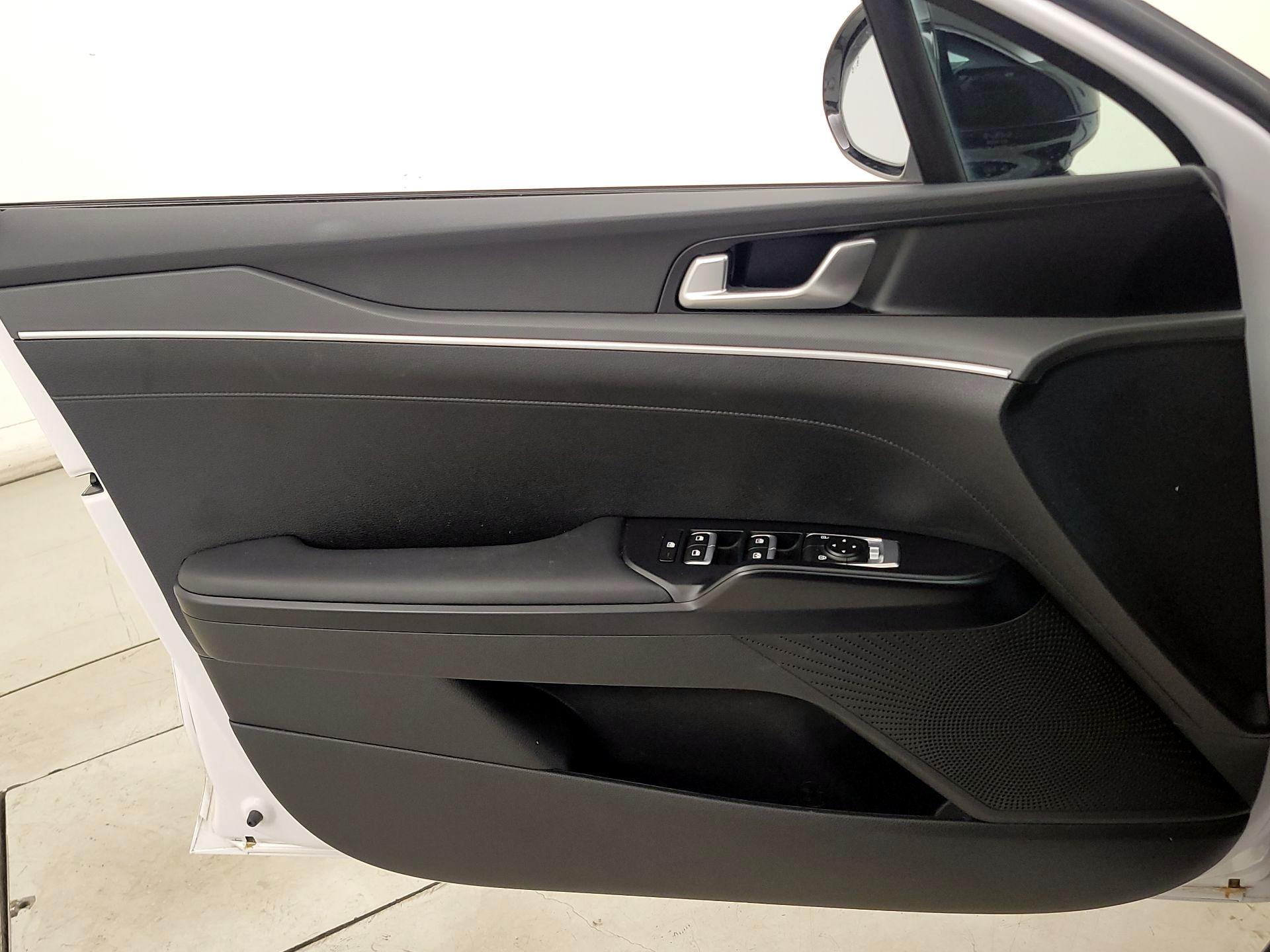 Thumbnail: 2023 Kia K5 - 12