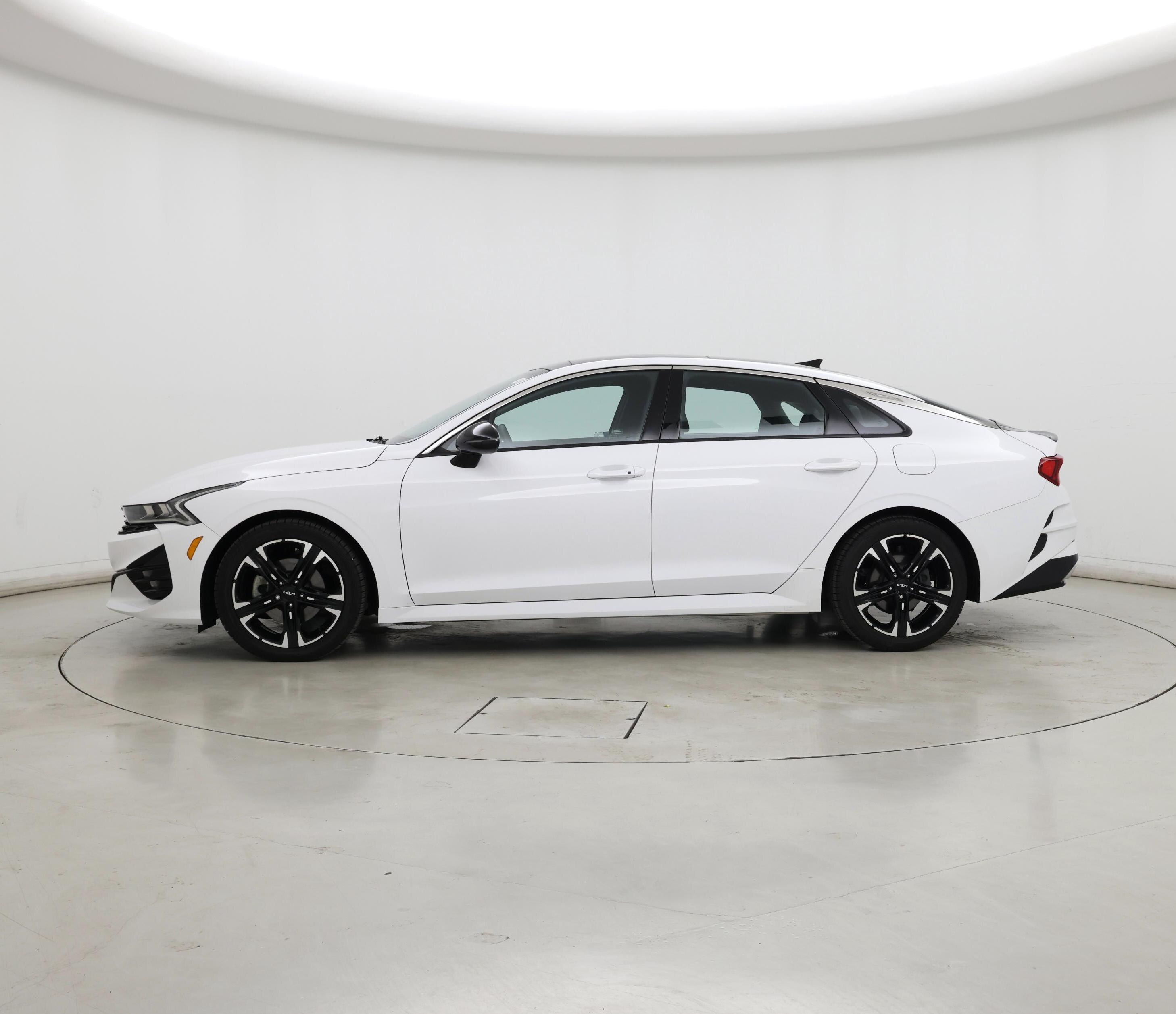 Thumbnail: 2023 Kia K5 - 3