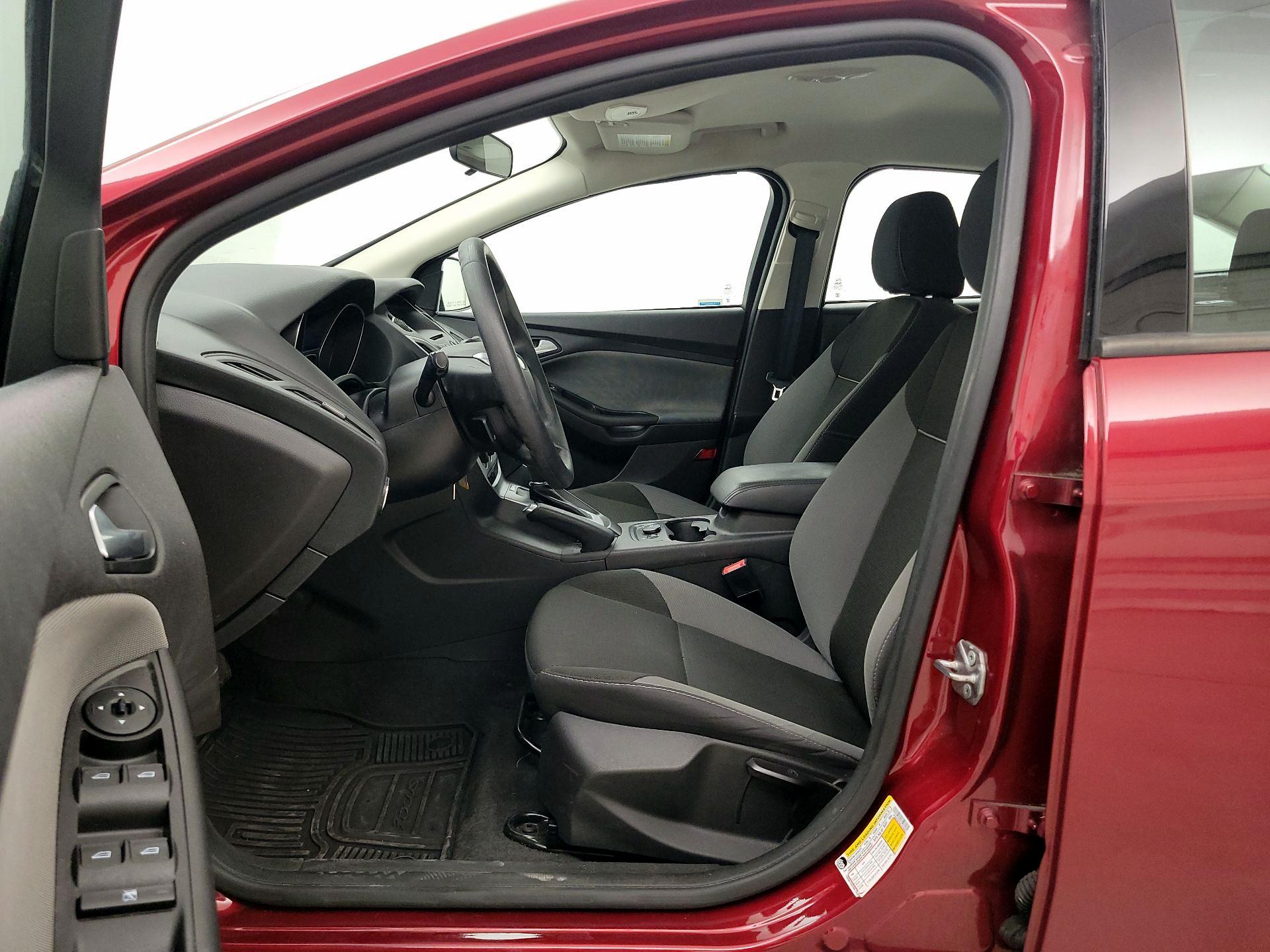 Thumbnail: 2014 Ford Focus - 11