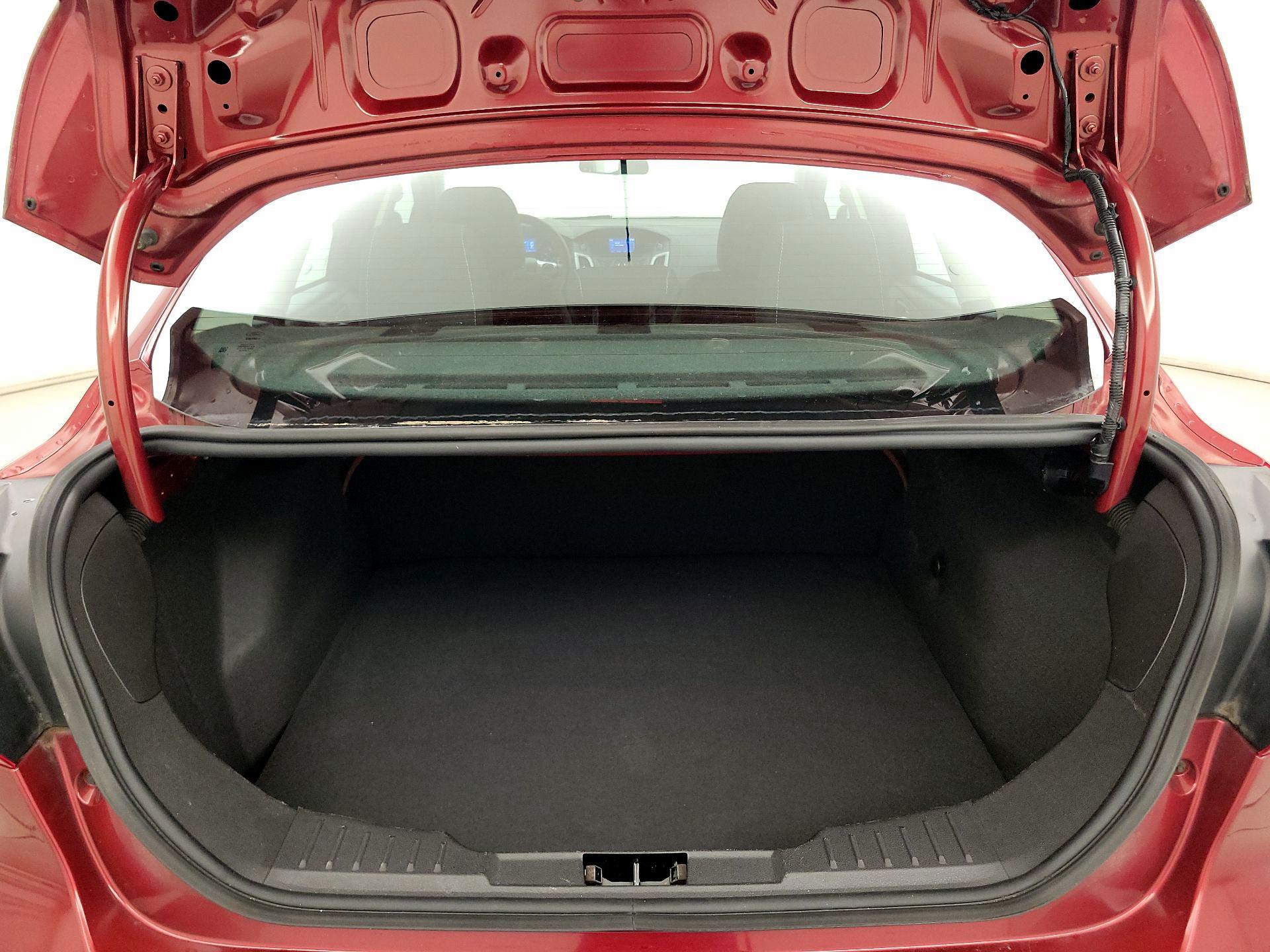 Thumbnail: 2014 Ford Focus - 19