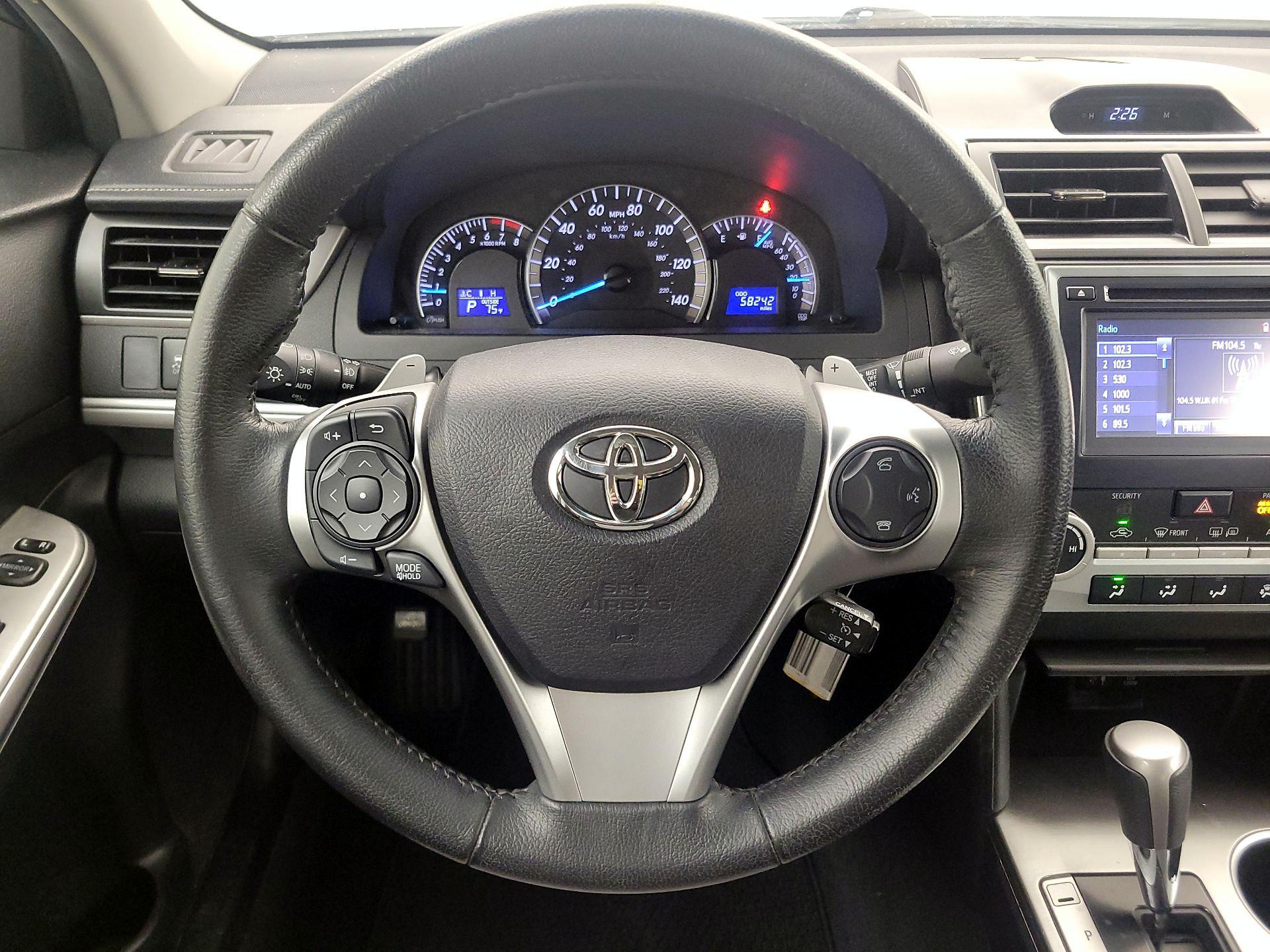 Thumbnail: 2014 Toyota Camry - 10