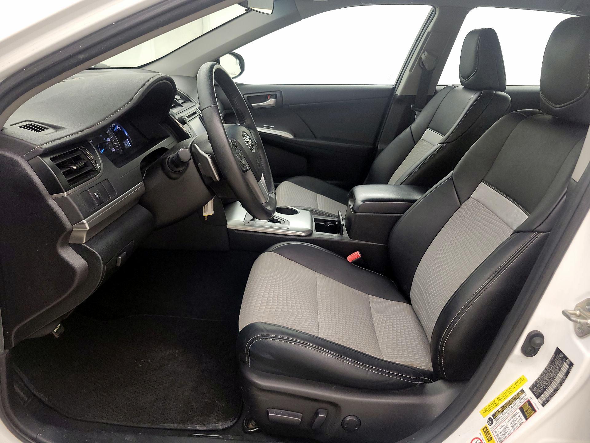 Thumbnail: 2014 Toyota Camry - 11