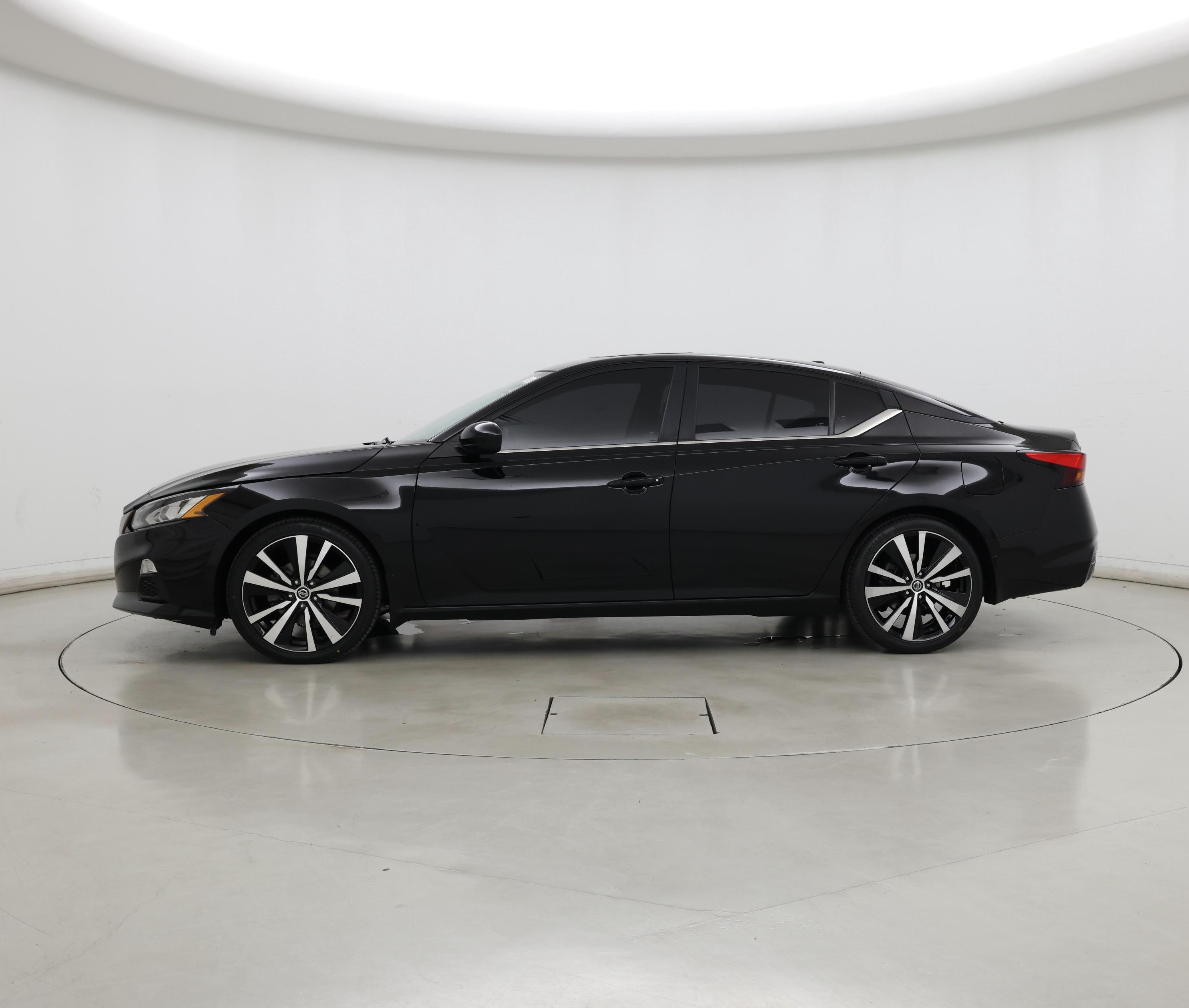 Thumbnail: 2022 Nissan Altima - 3