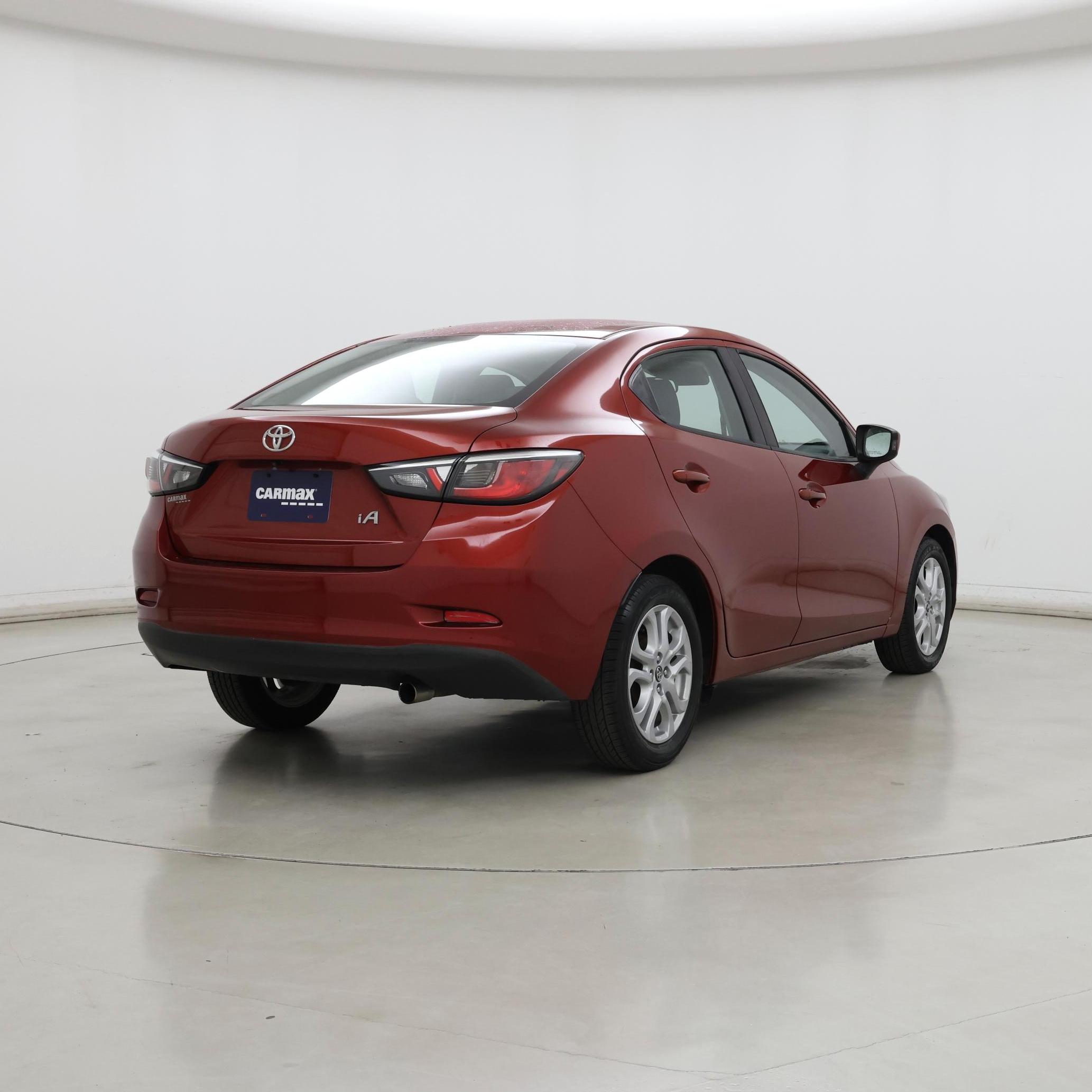 Thumbnail: 2017 Toyota Yaris iA - 8