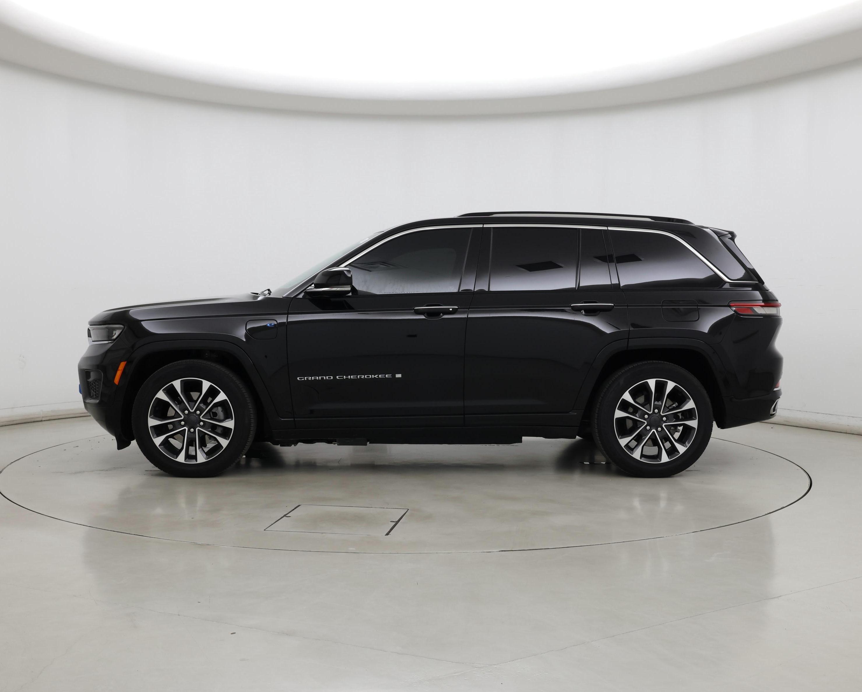 Thumbnail: 2023 Jeep Grand Cherokee - 3