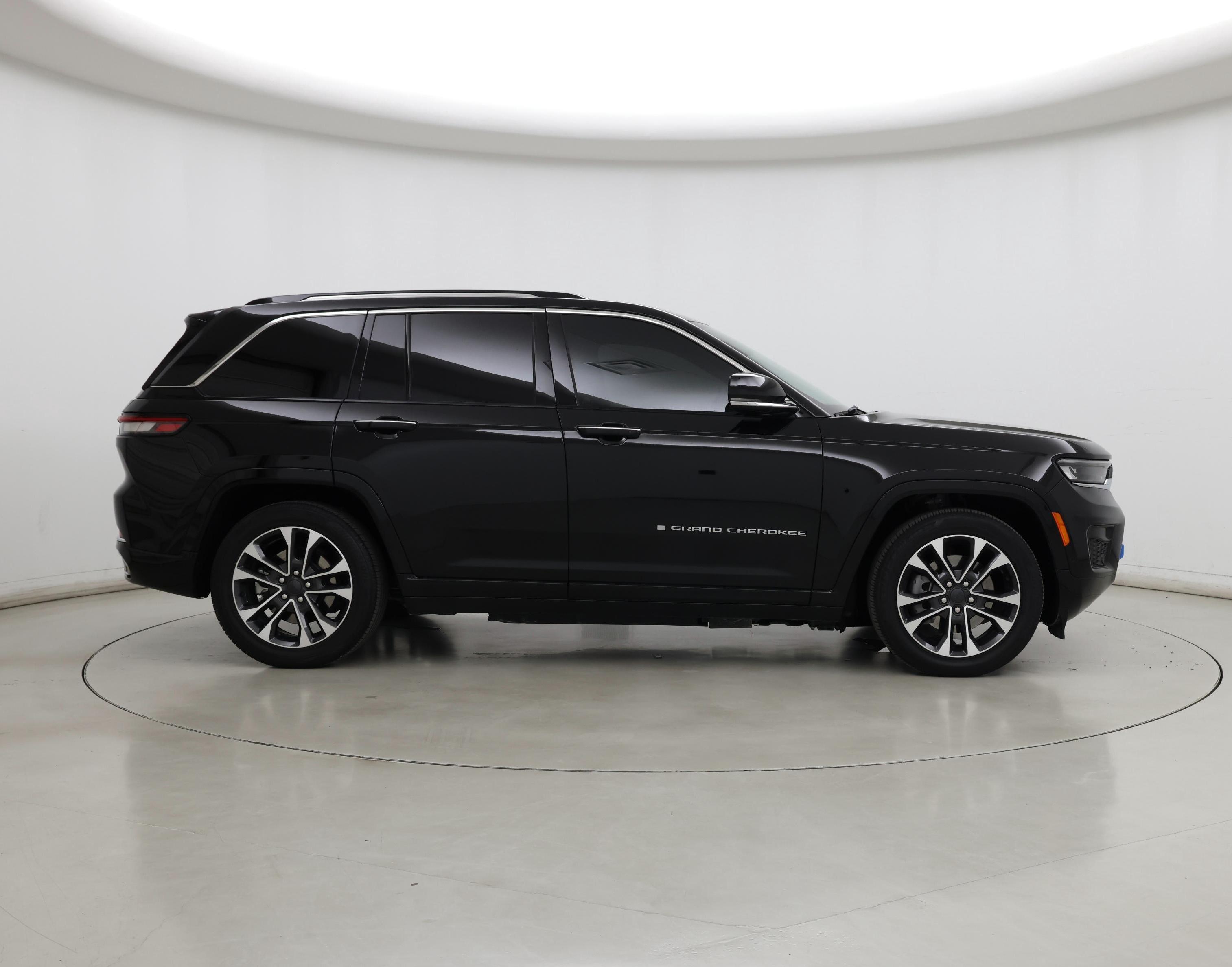 Thumbnail: 2023 Jeep Grand Cherokee - 7