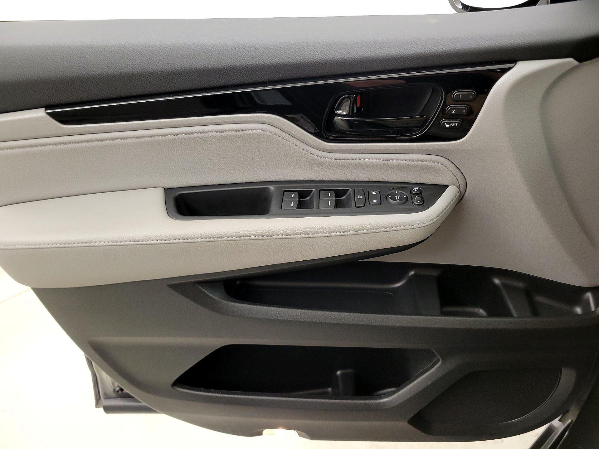 Thumbnail: 2023 Honda Odyssey - 12