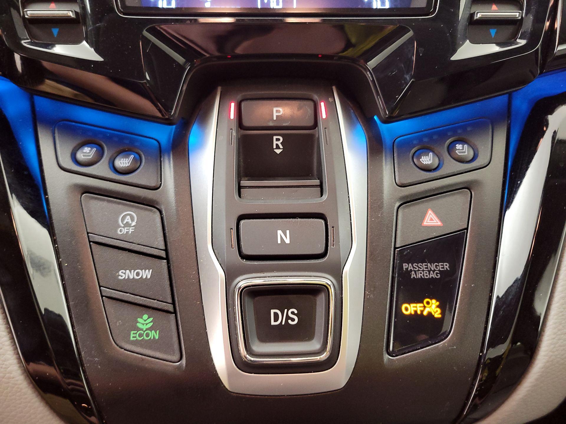 Thumbnail: 2023 Honda Odyssey - 18