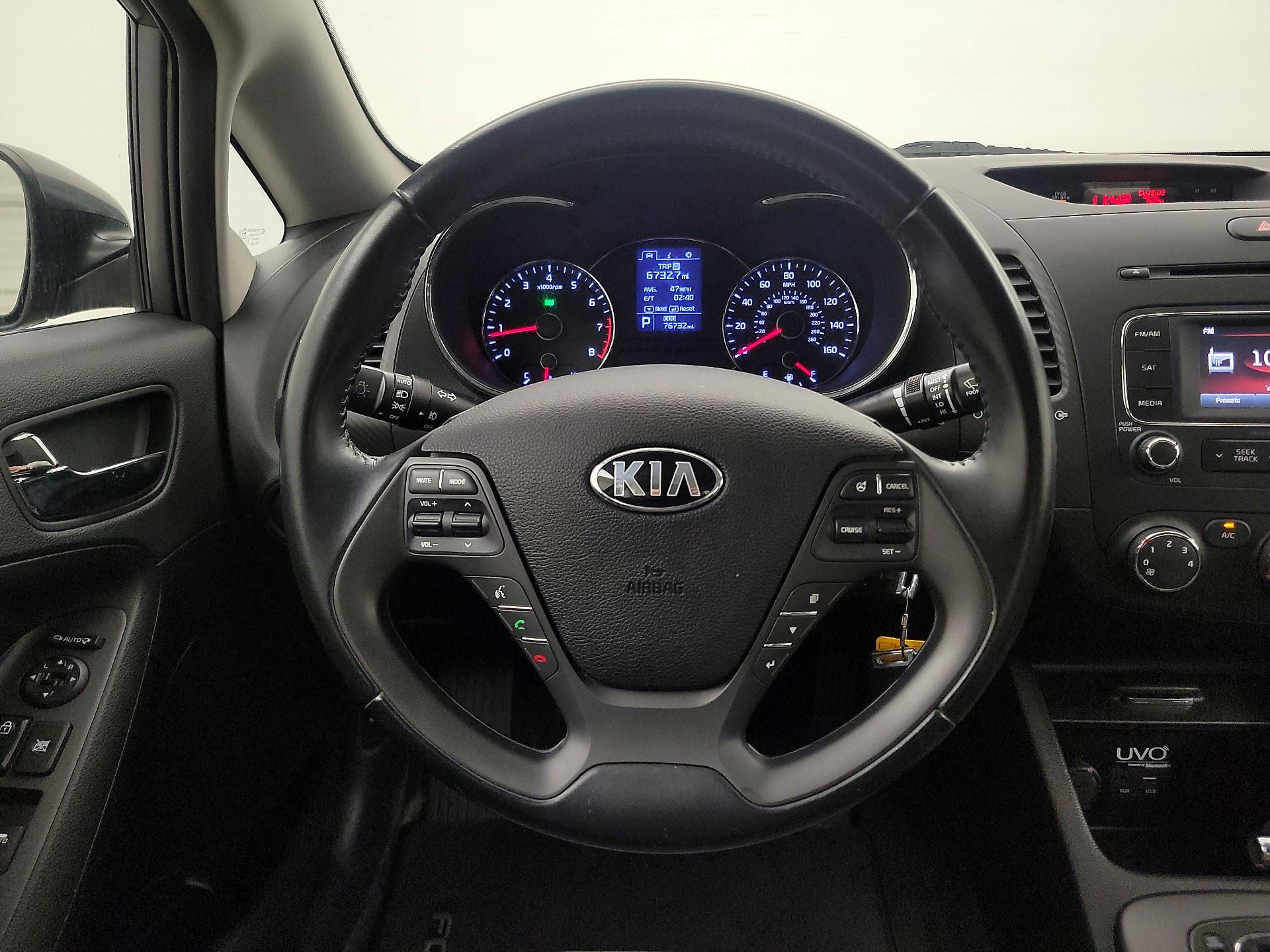 Thumbnail: 2015 Kia Forte - 10