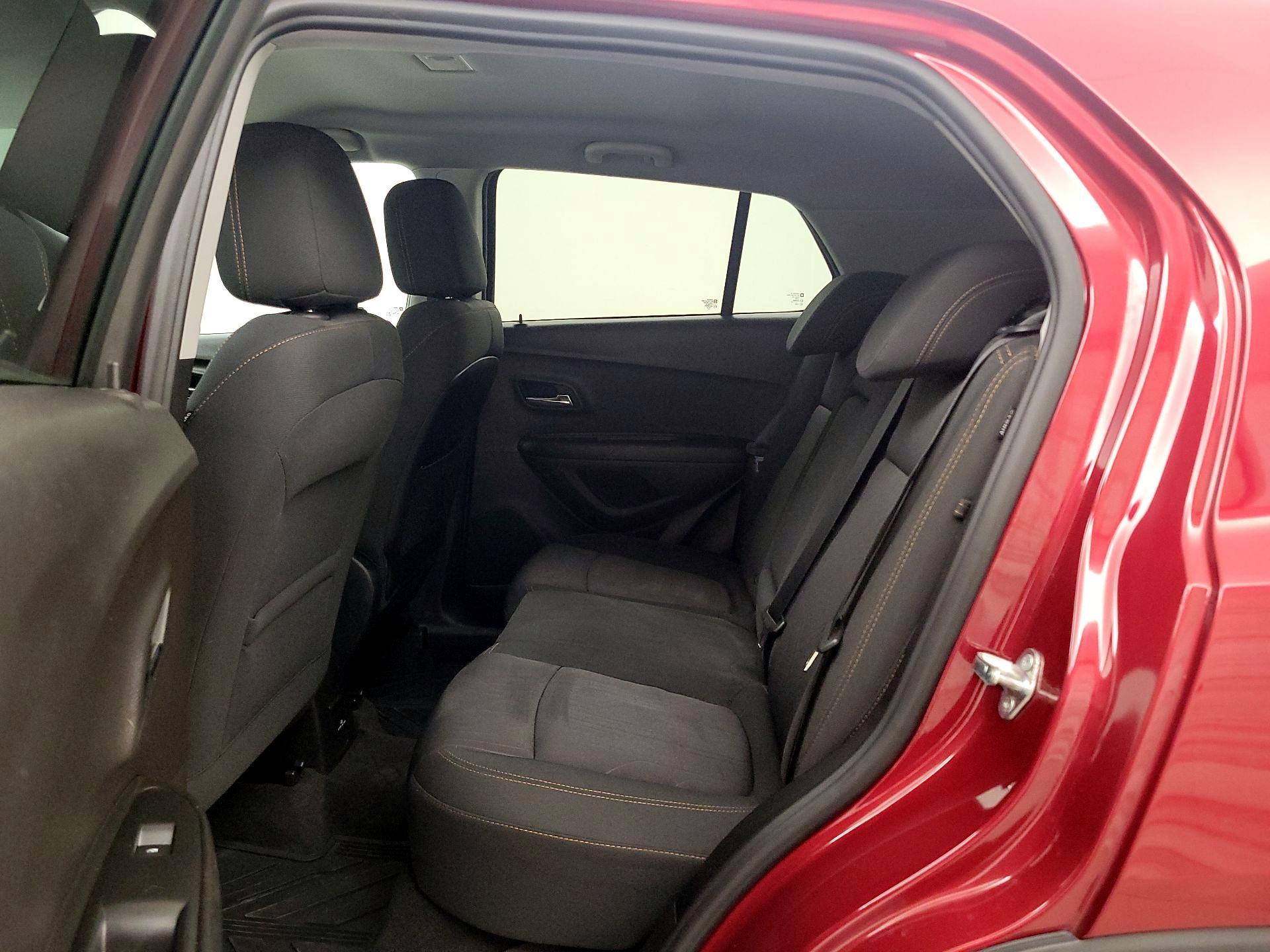 Thumbnail: 2018 Chevrolet Trax - 19