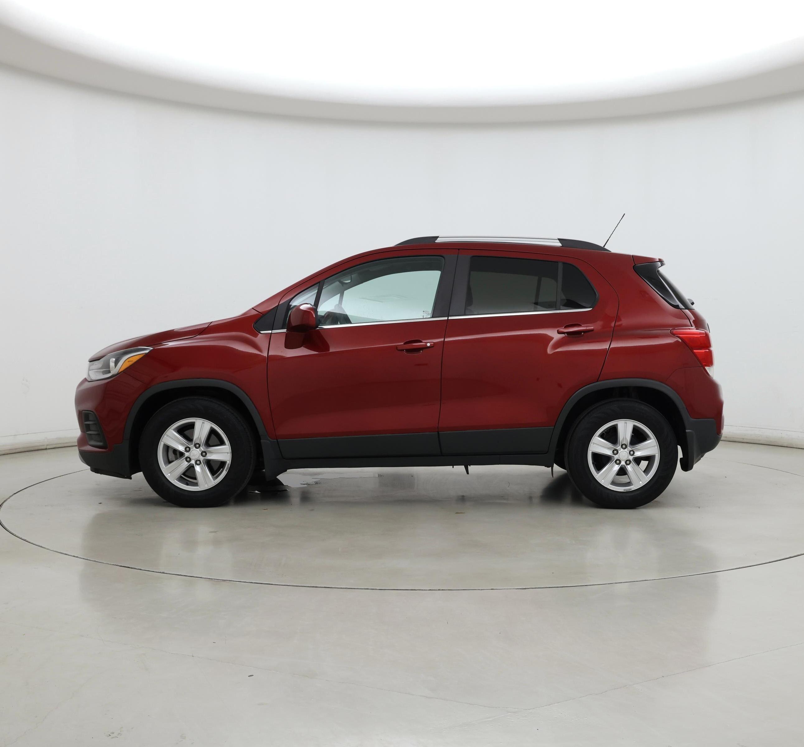 Thumbnail: 2018 Chevrolet Trax - 3