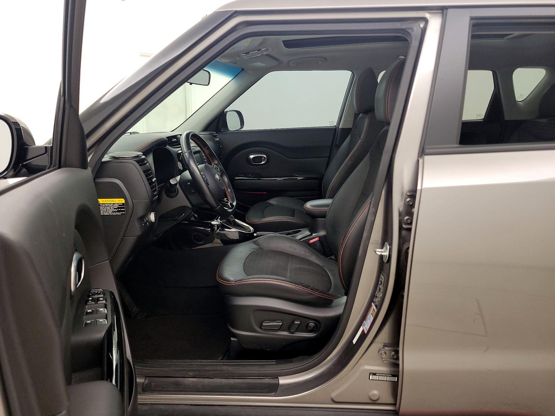 Thumbnail: 2017 Kia Soul - 11