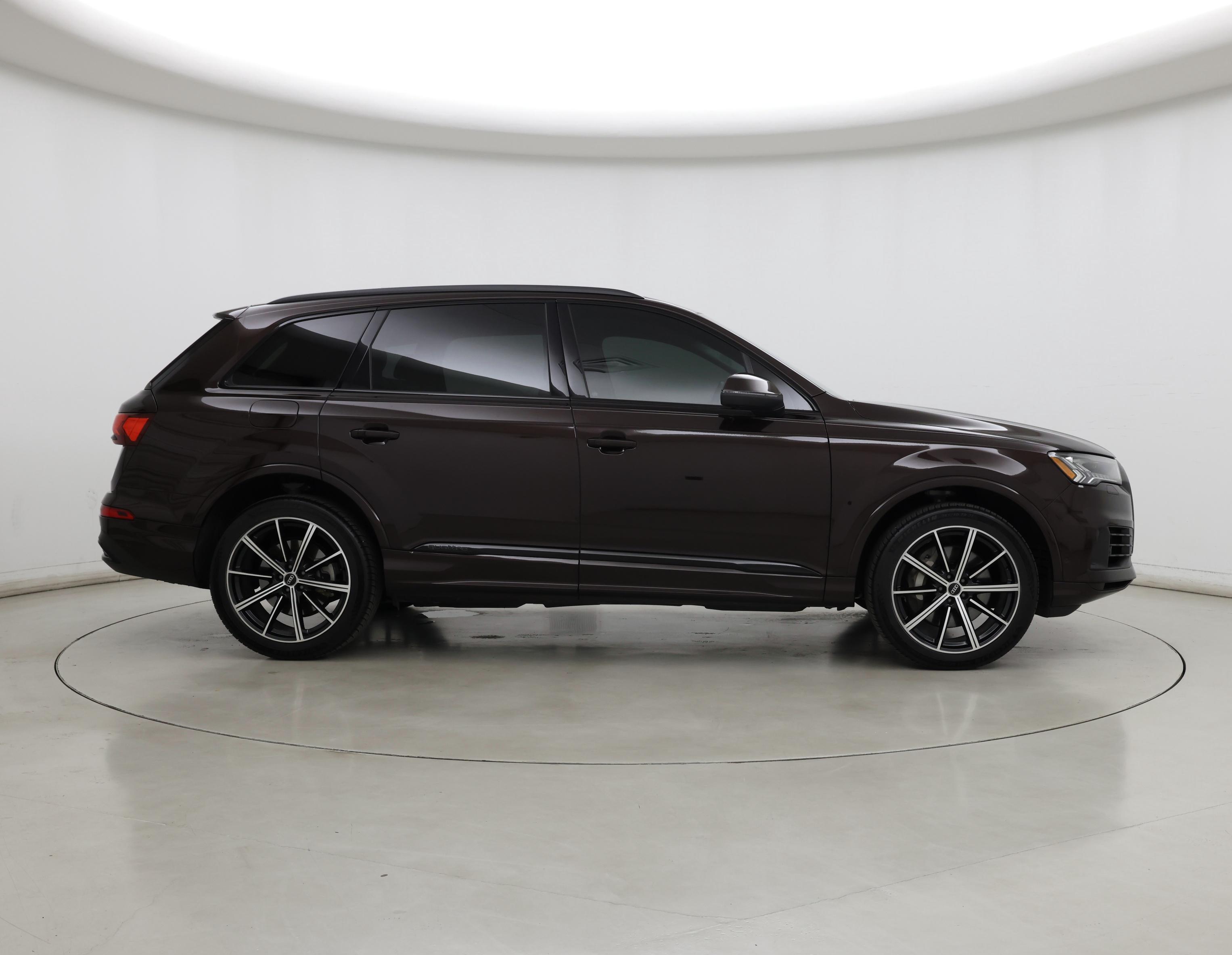 Thumbnail: 2022 Audi Q7 - 7