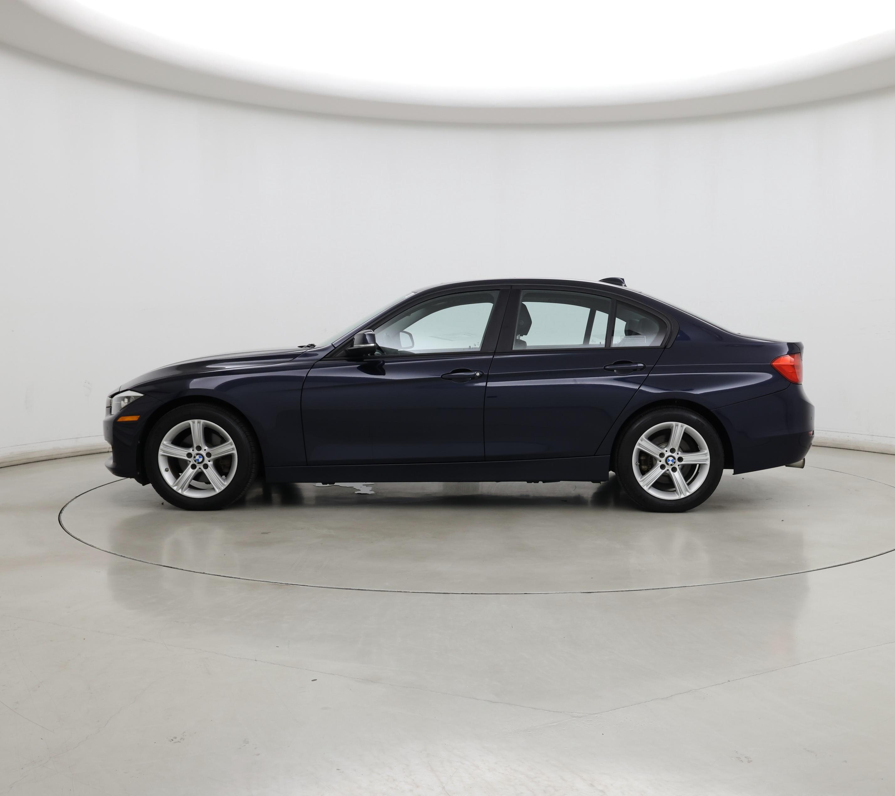 Thumbnail: 2015 BMW 3 Series - 3