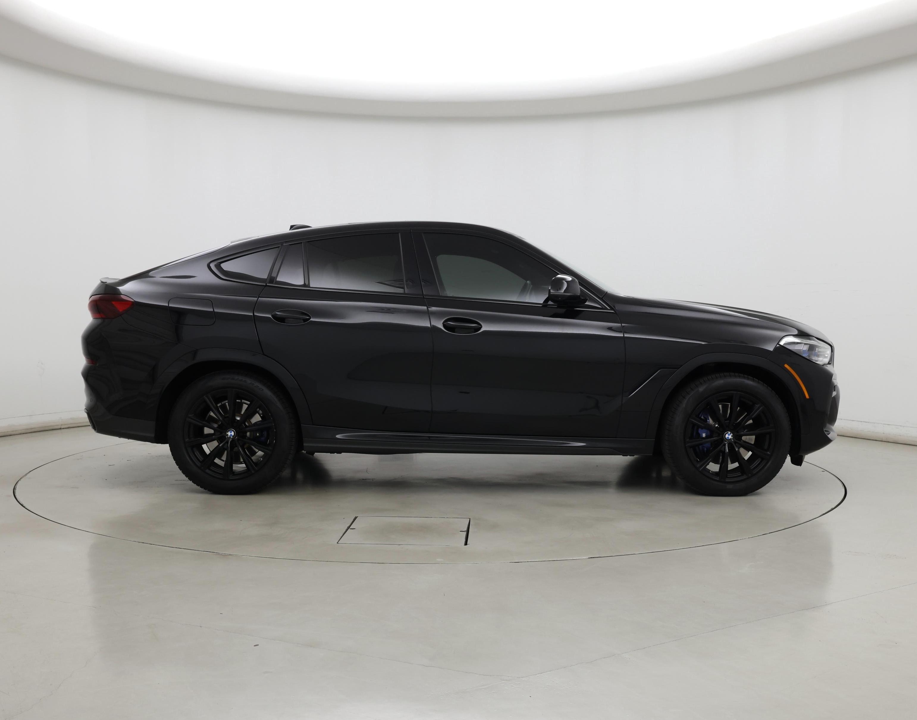 Thumbnail: 2021 BMW X6 - 7