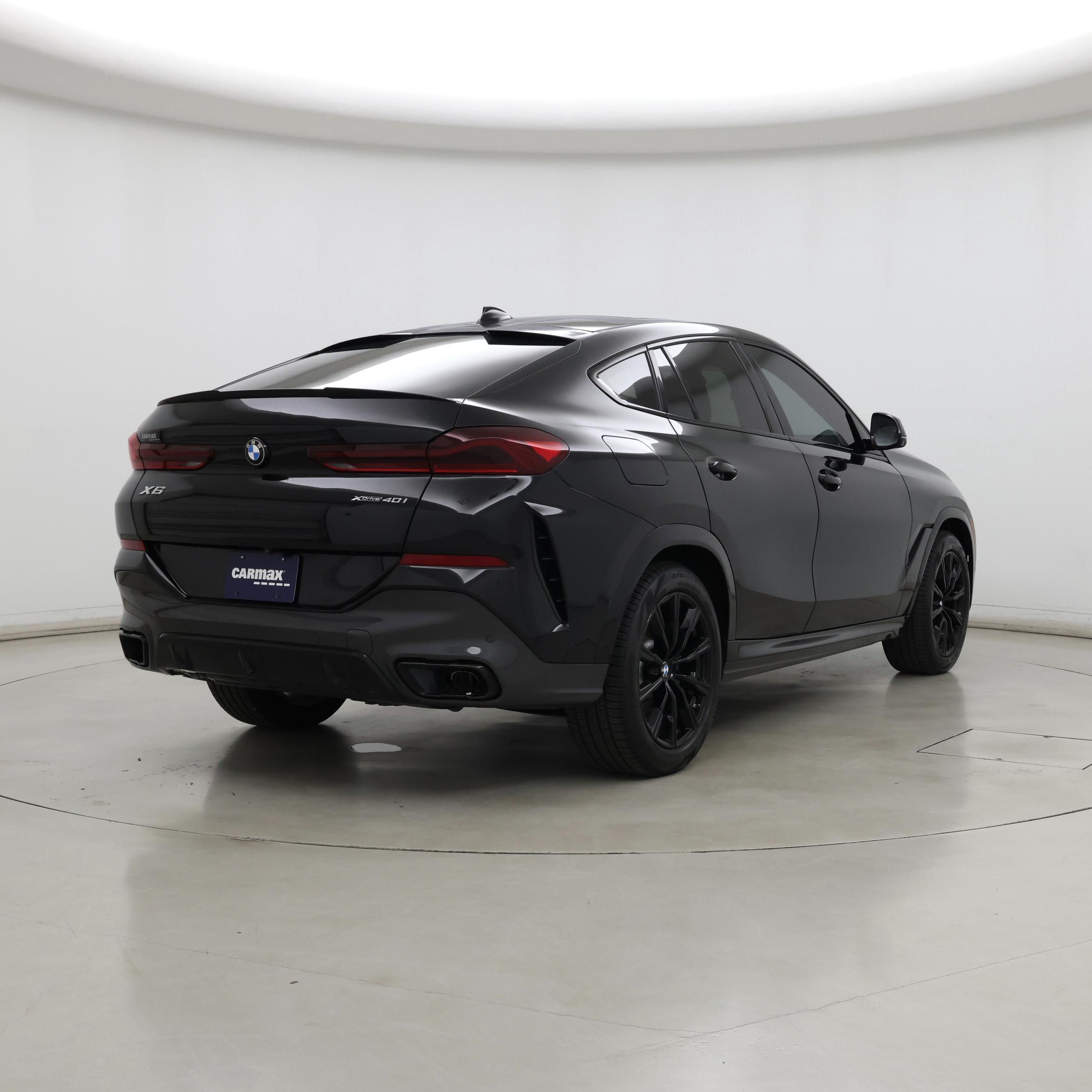 Thumbnail: 2021 BMW X6 - 8