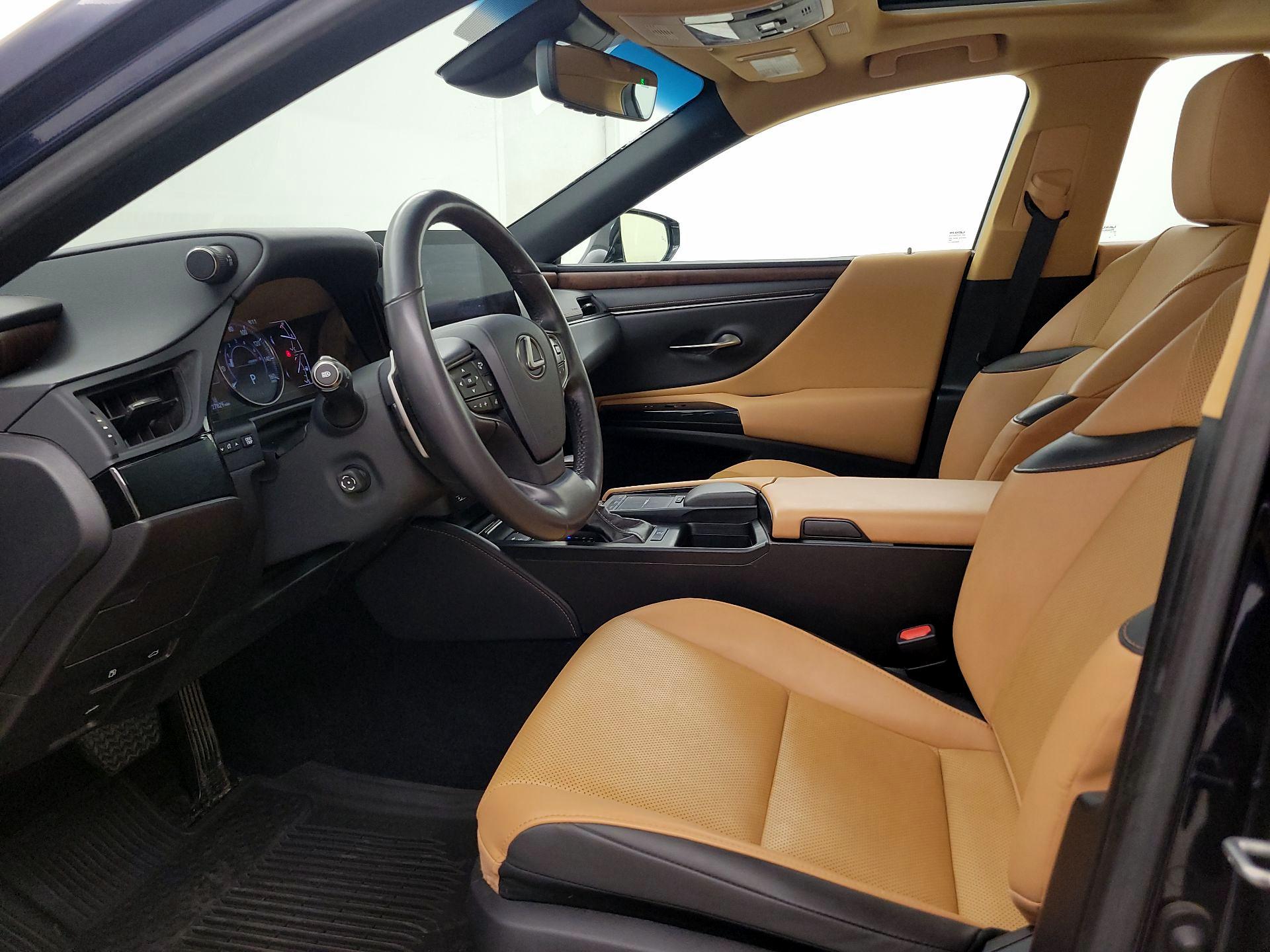 Thumbnail: 2022 Lexus ES - 11