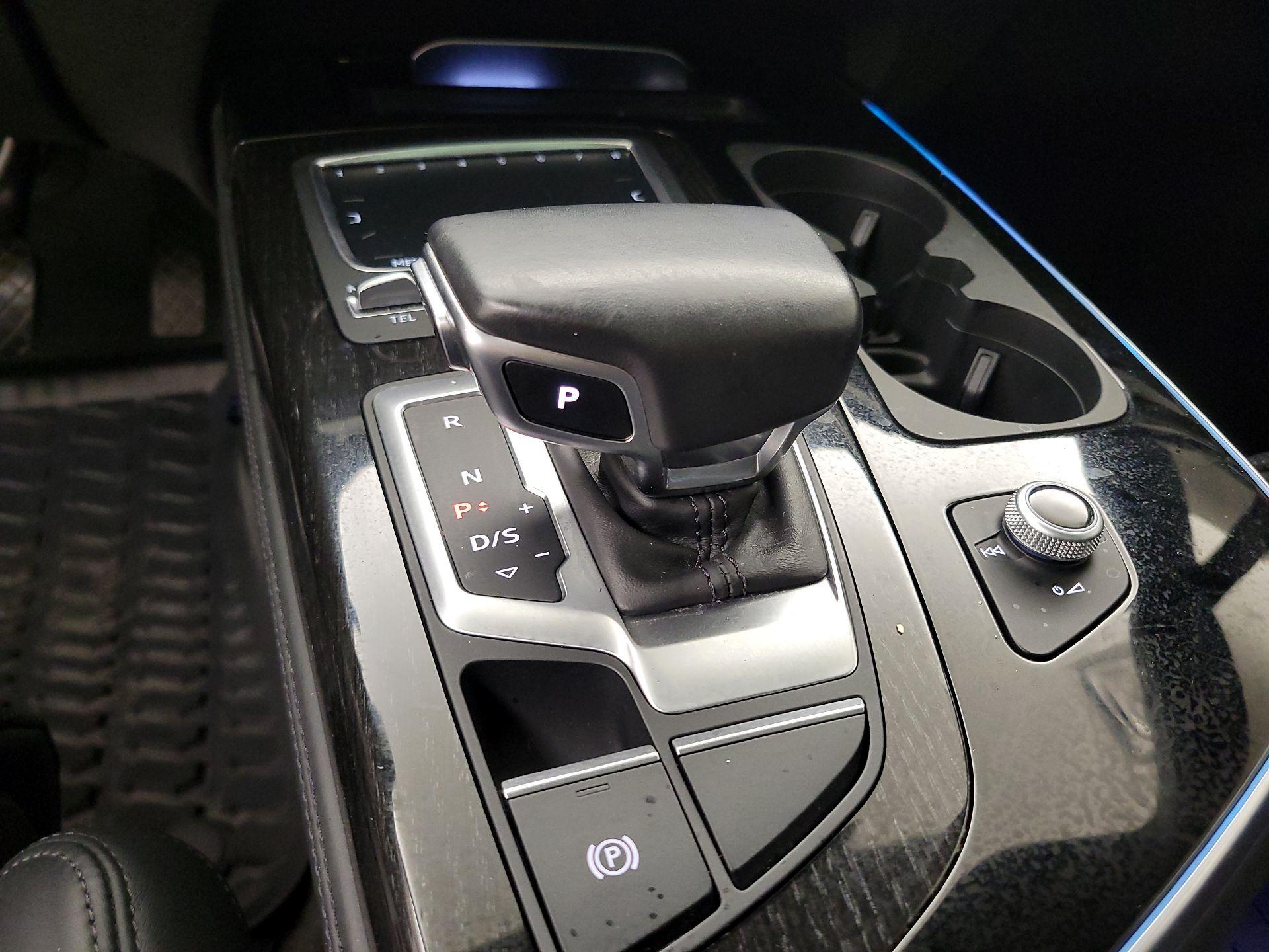 Thumbnail: 2018 Audi Q7 - 18