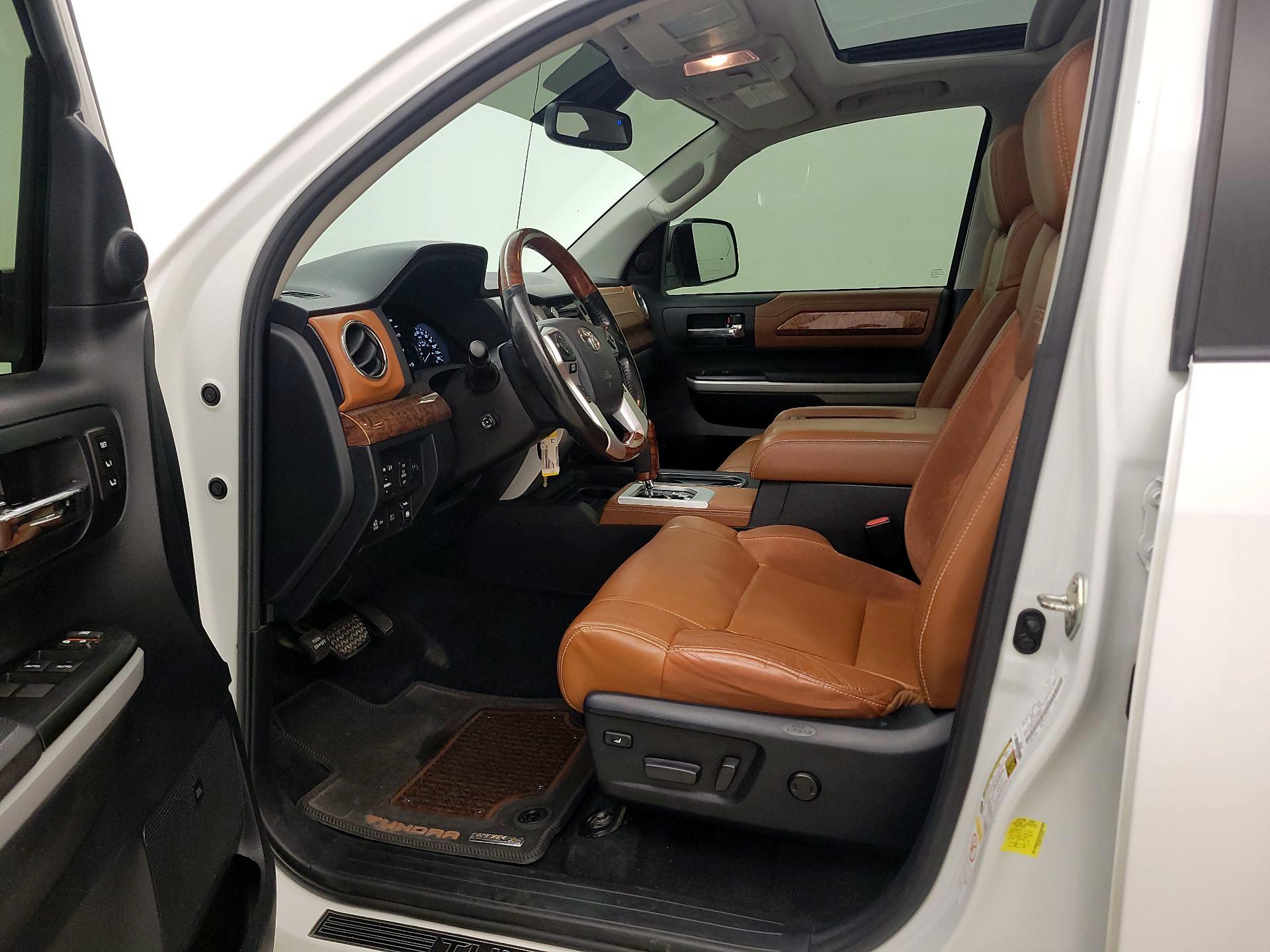 Thumbnail: 2018 Toyota Tundra - 11