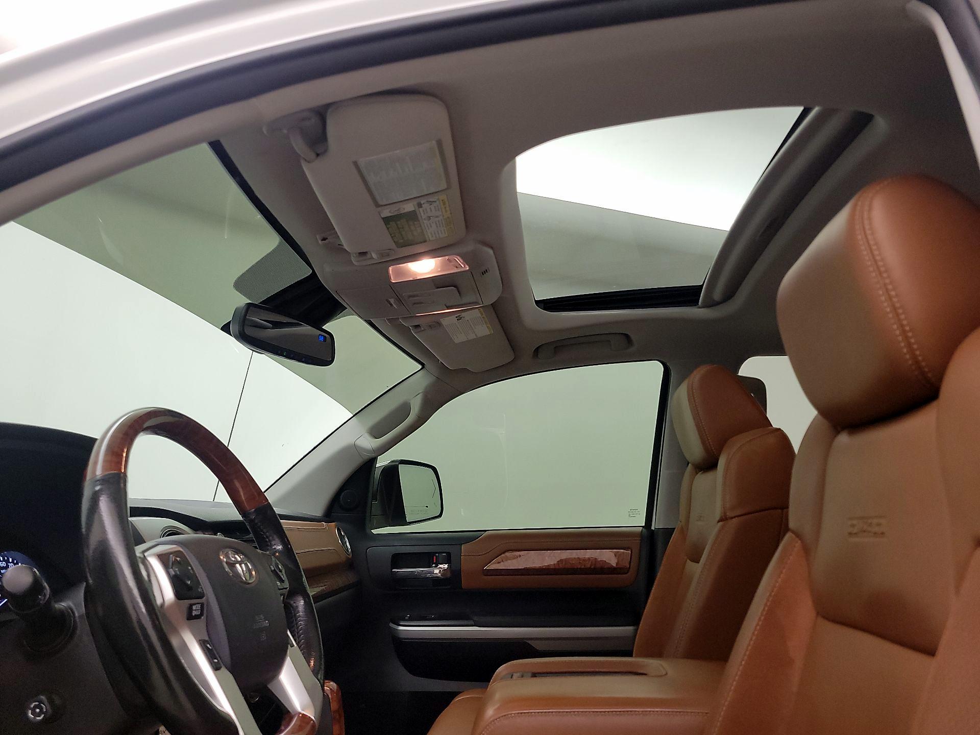 Thumbnail: 2018 Toyota Tundra - 20