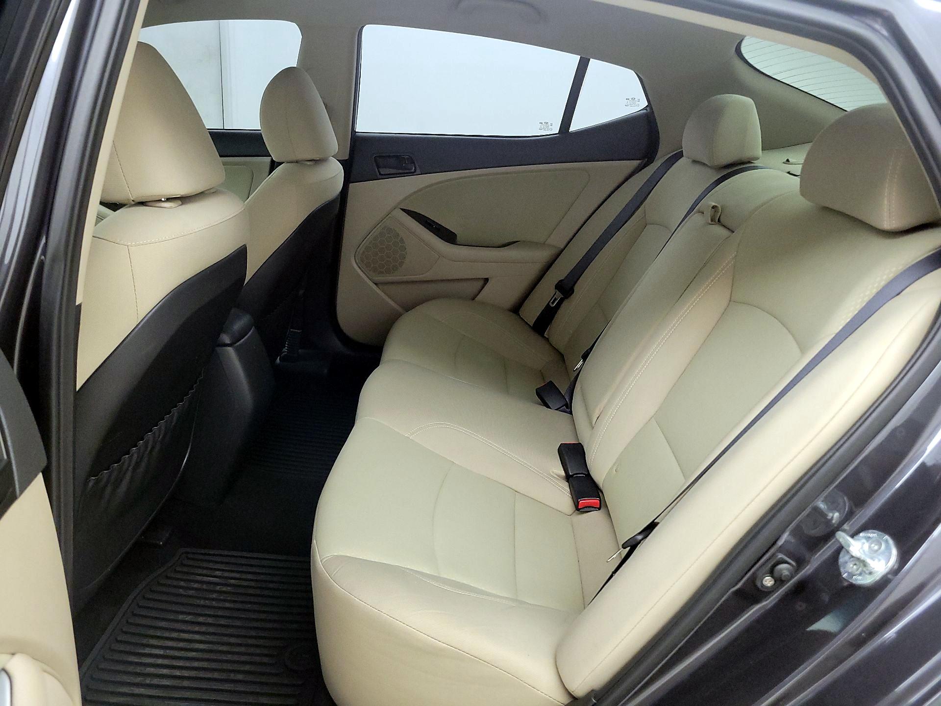 Thumbnail: 2015 Kia Optima - 18