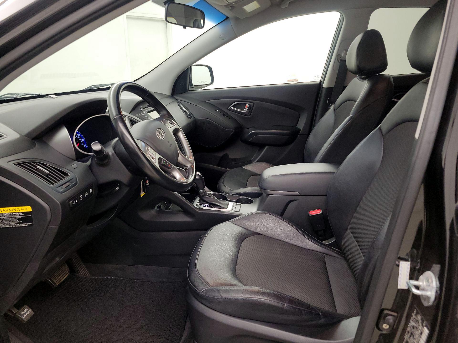 Thumbnail: 2015 Hyundai Tucson - 11