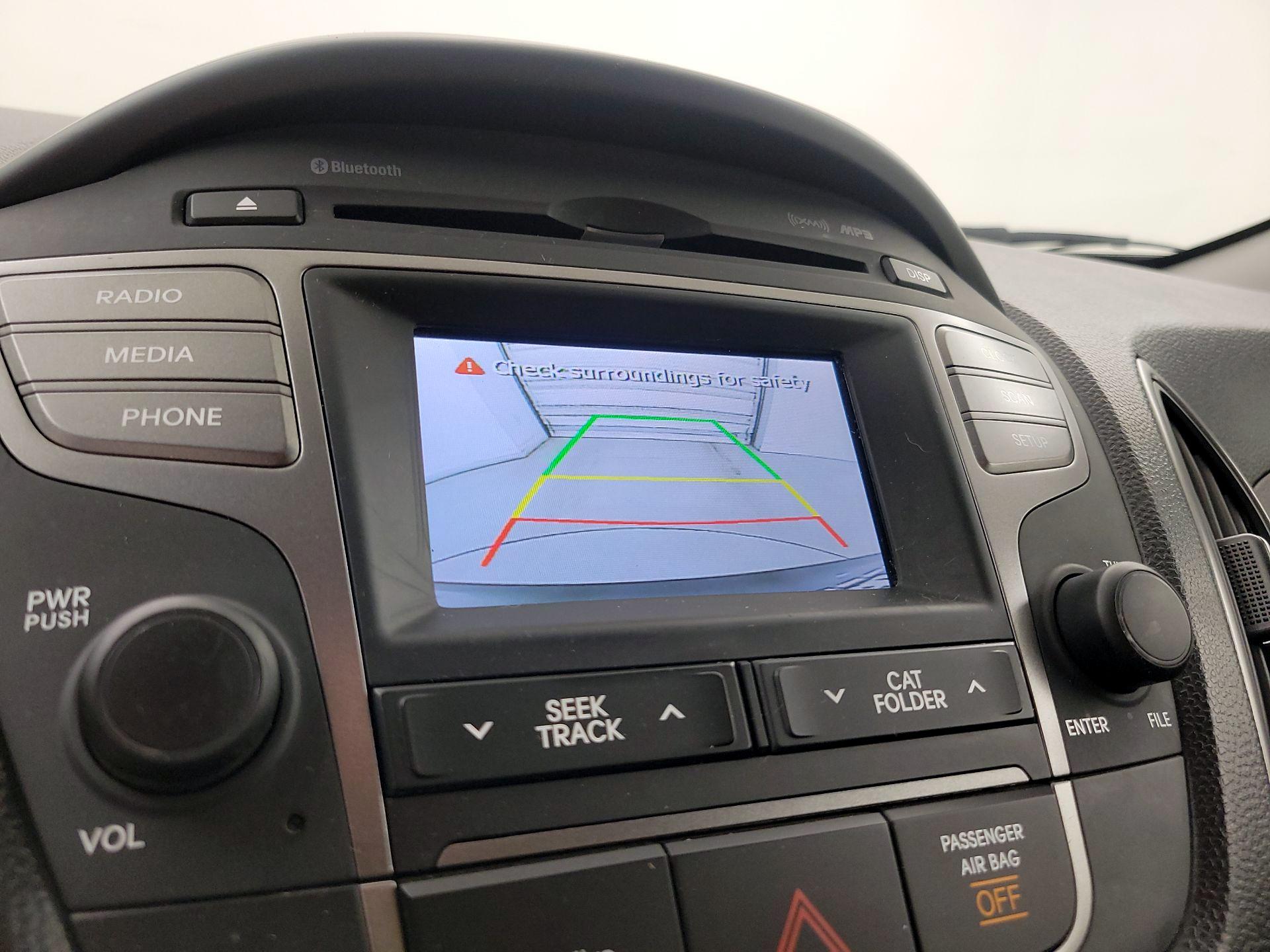 Thumbnail: 2015 Hyundai Tucson - 14