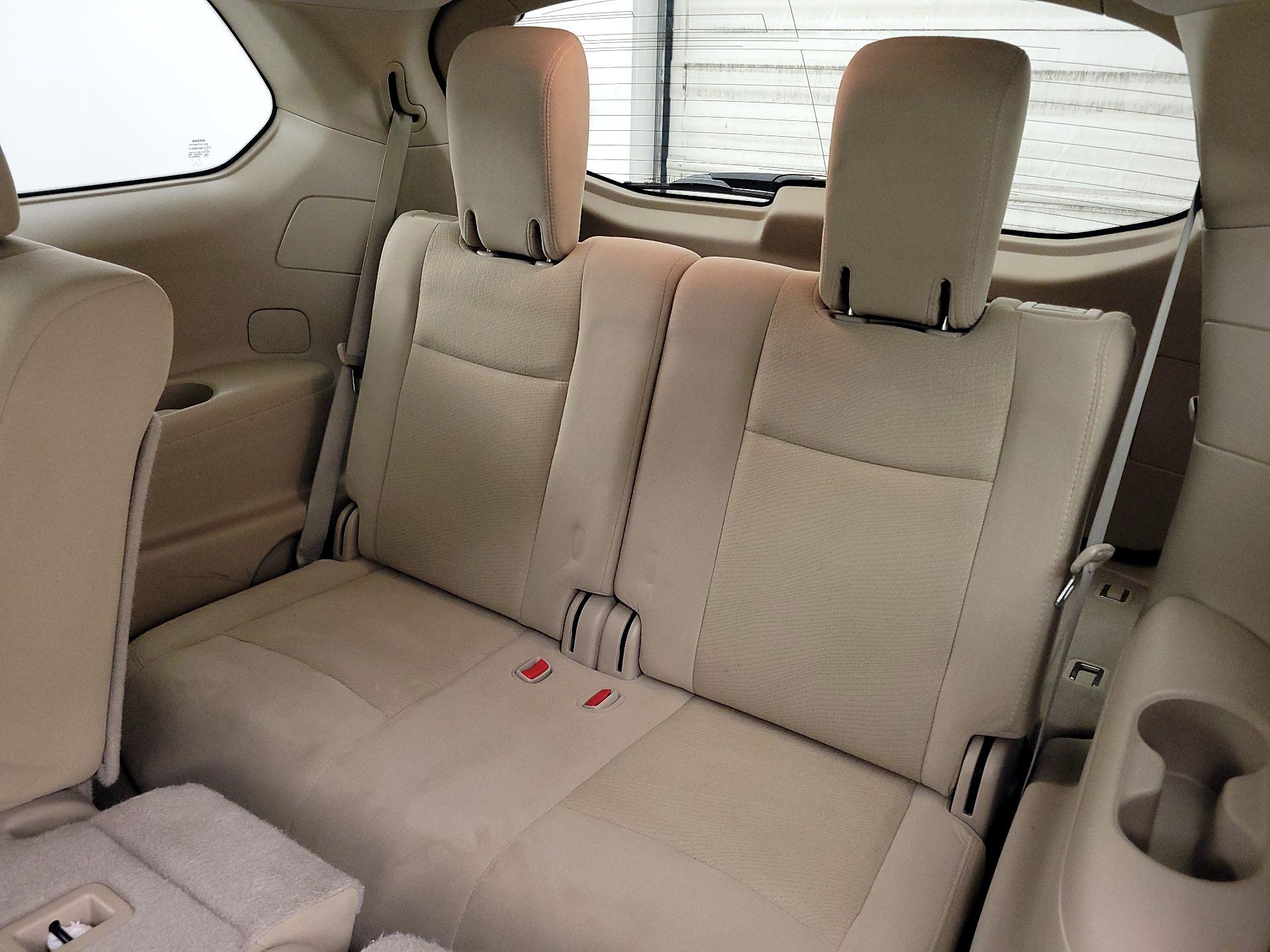 Thumbnail: 2015 Nissan Pathfinder - 18