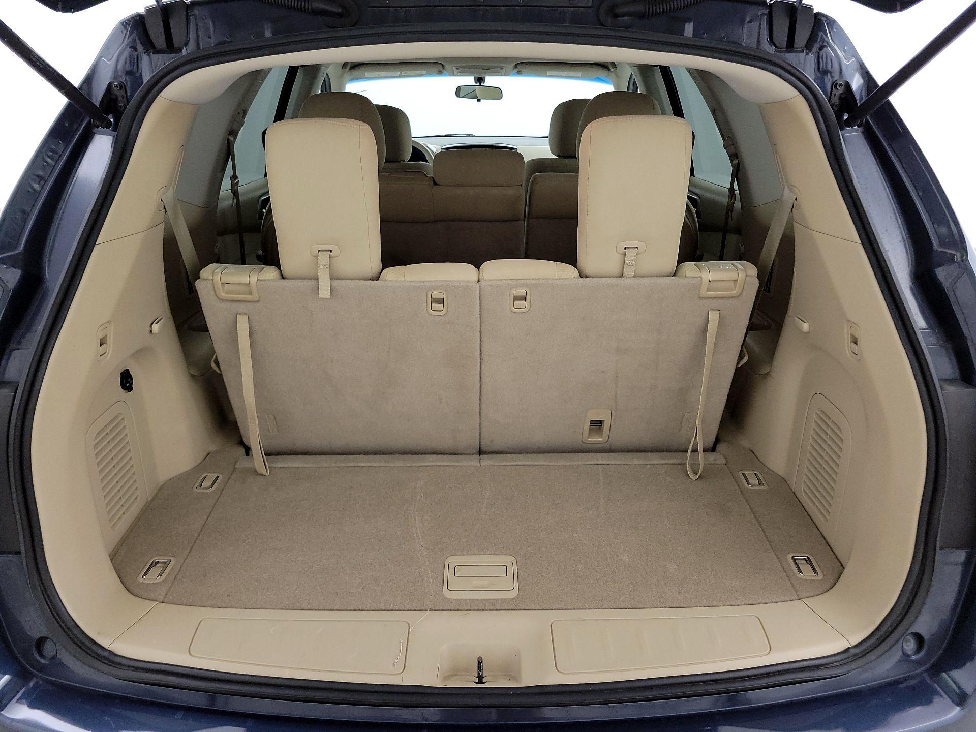 Thumbnail: 2015 Nissan Pathfinder - 19