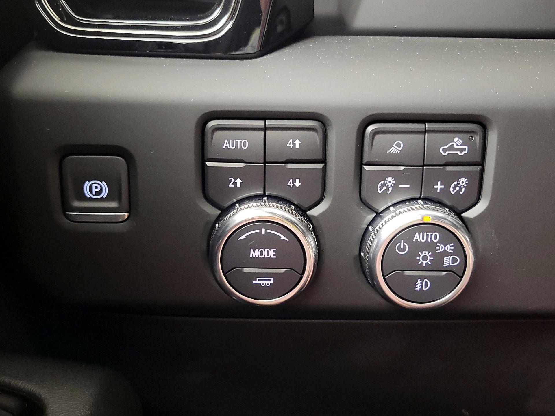 Thumbnail: 2024 GMC Sierra 1500 - 13