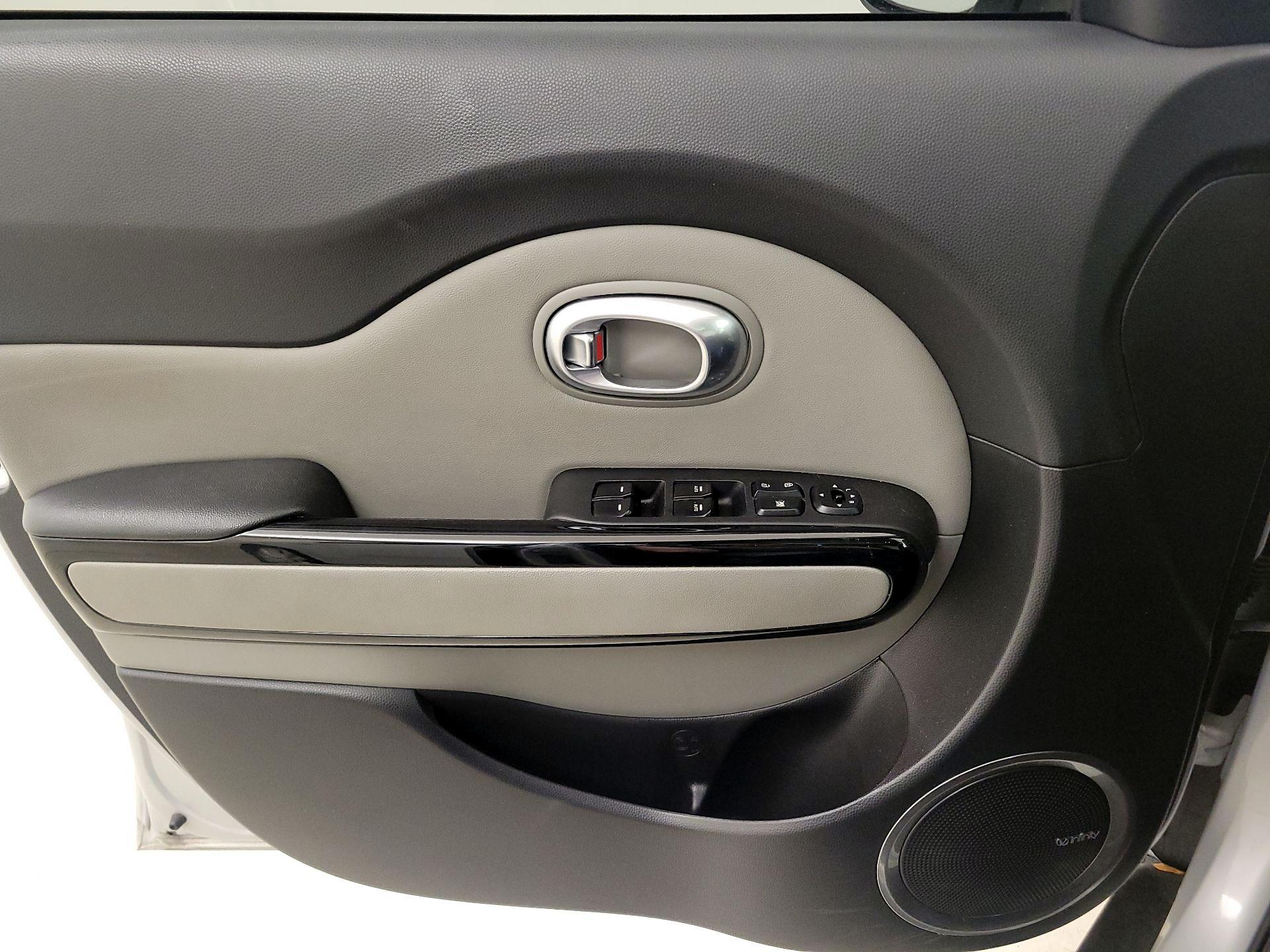 Thumbnail: 2016 Kia Soul - 12