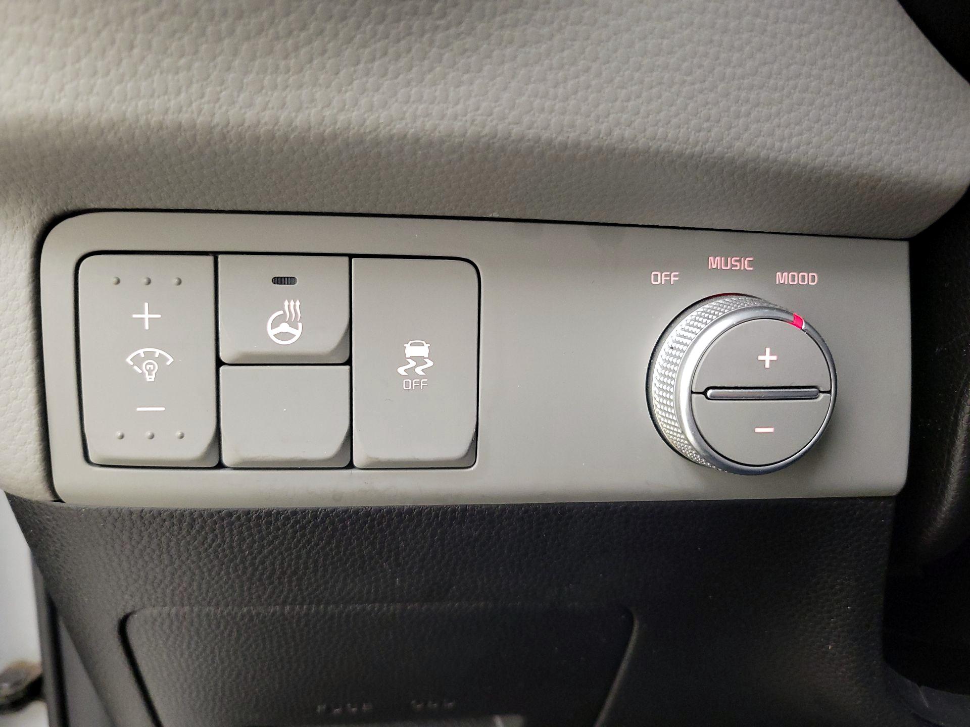 Thumbnail: 2016 Kia Soul - 13
