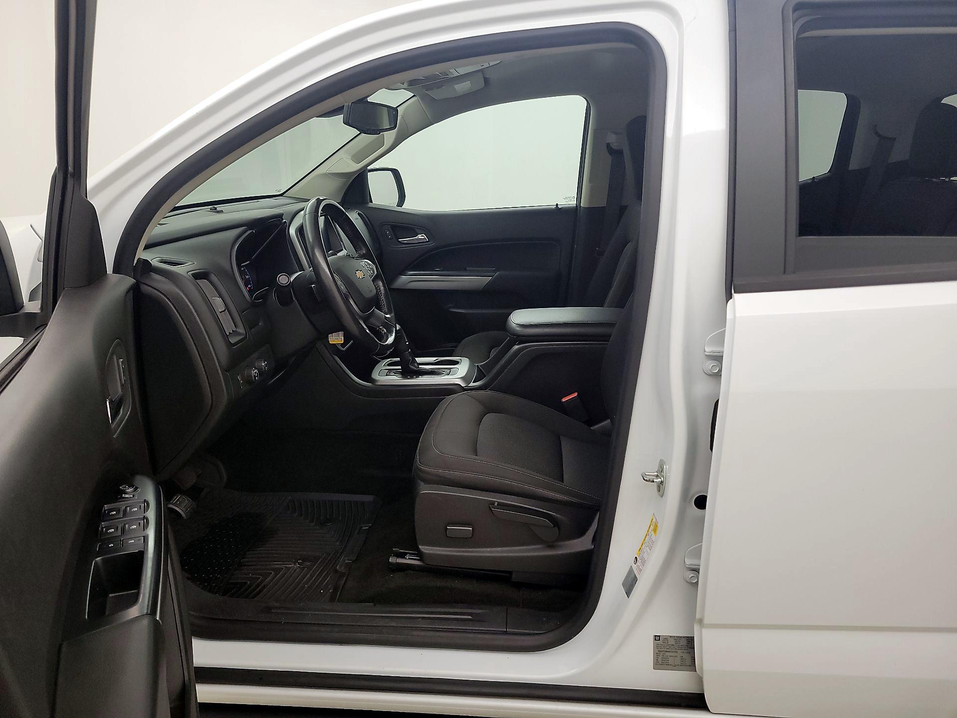 Thumbnail: 2017 Chevrolet Colorado - 11