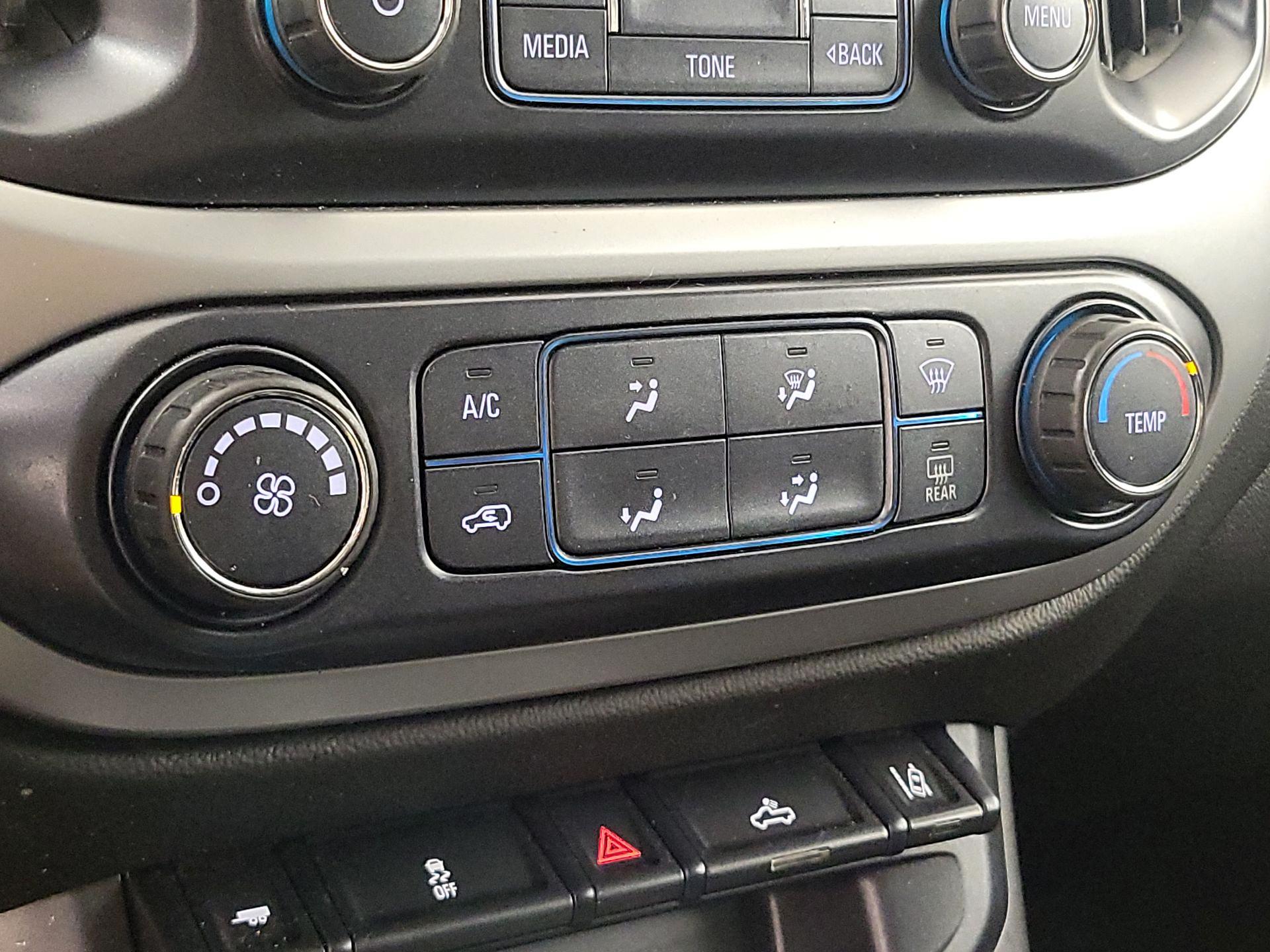 Thumbnail: 2017 Chevrolet Colorado - 16