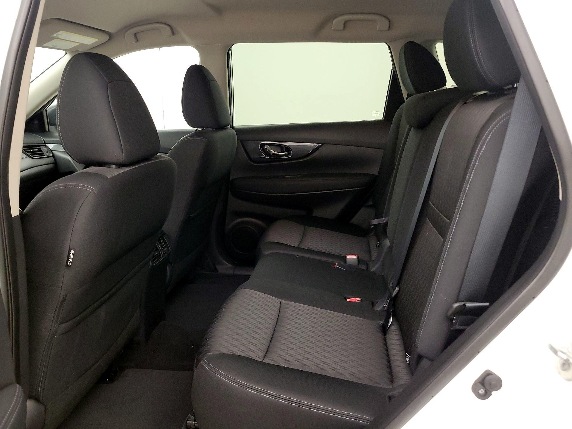 Thumbnail: 2018 Nissan Rogue - 20