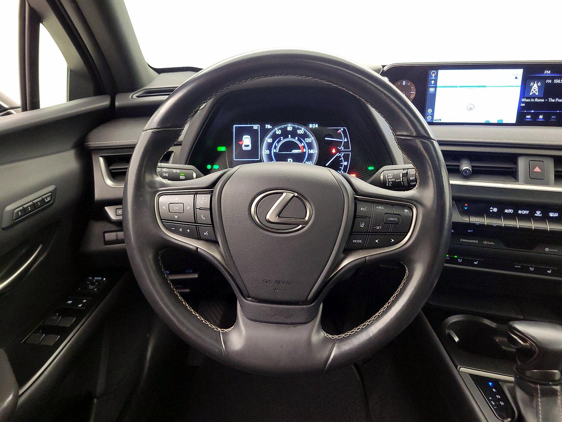 Thumbnail: 2019 Lexus UX - 10