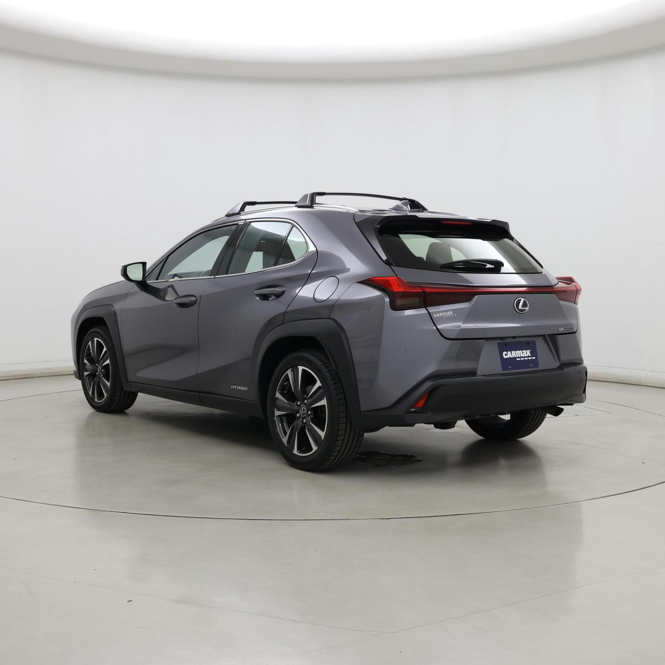 Thumbnail: 2019 Lexus UX - 2