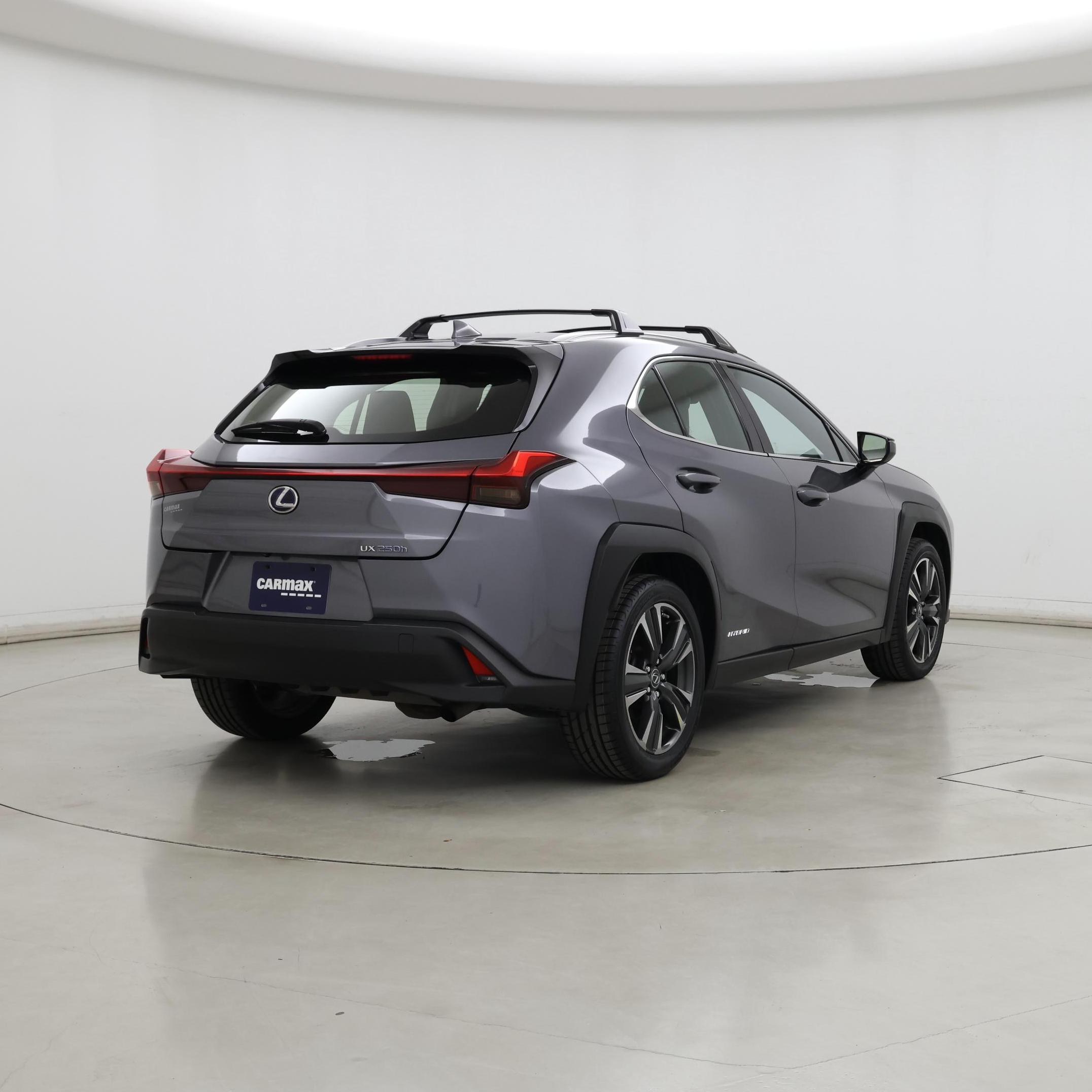Thumbnail: 2019 Lexus UX - 8