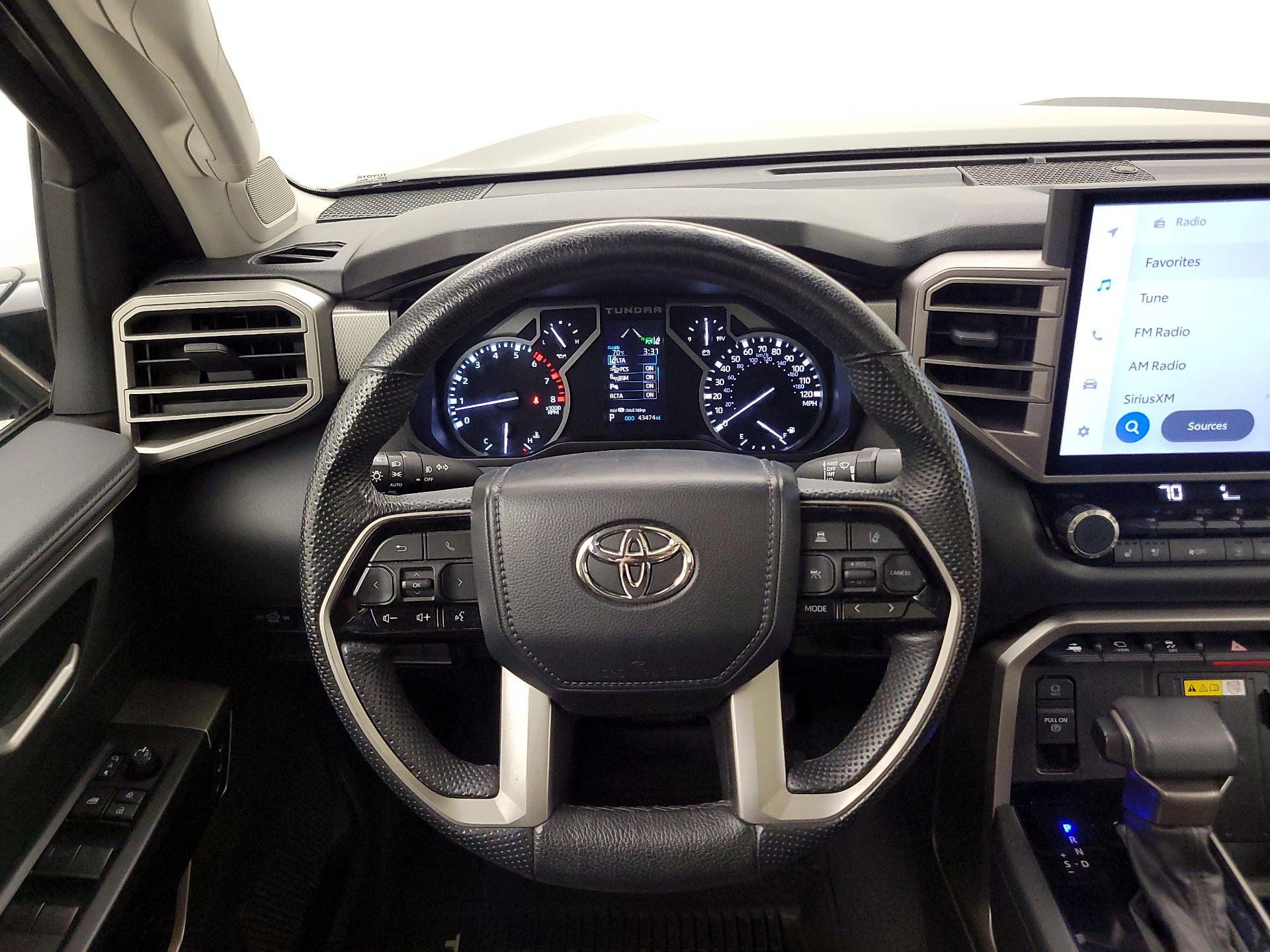Thumbnail: 2022 Toyota Tundra - 10