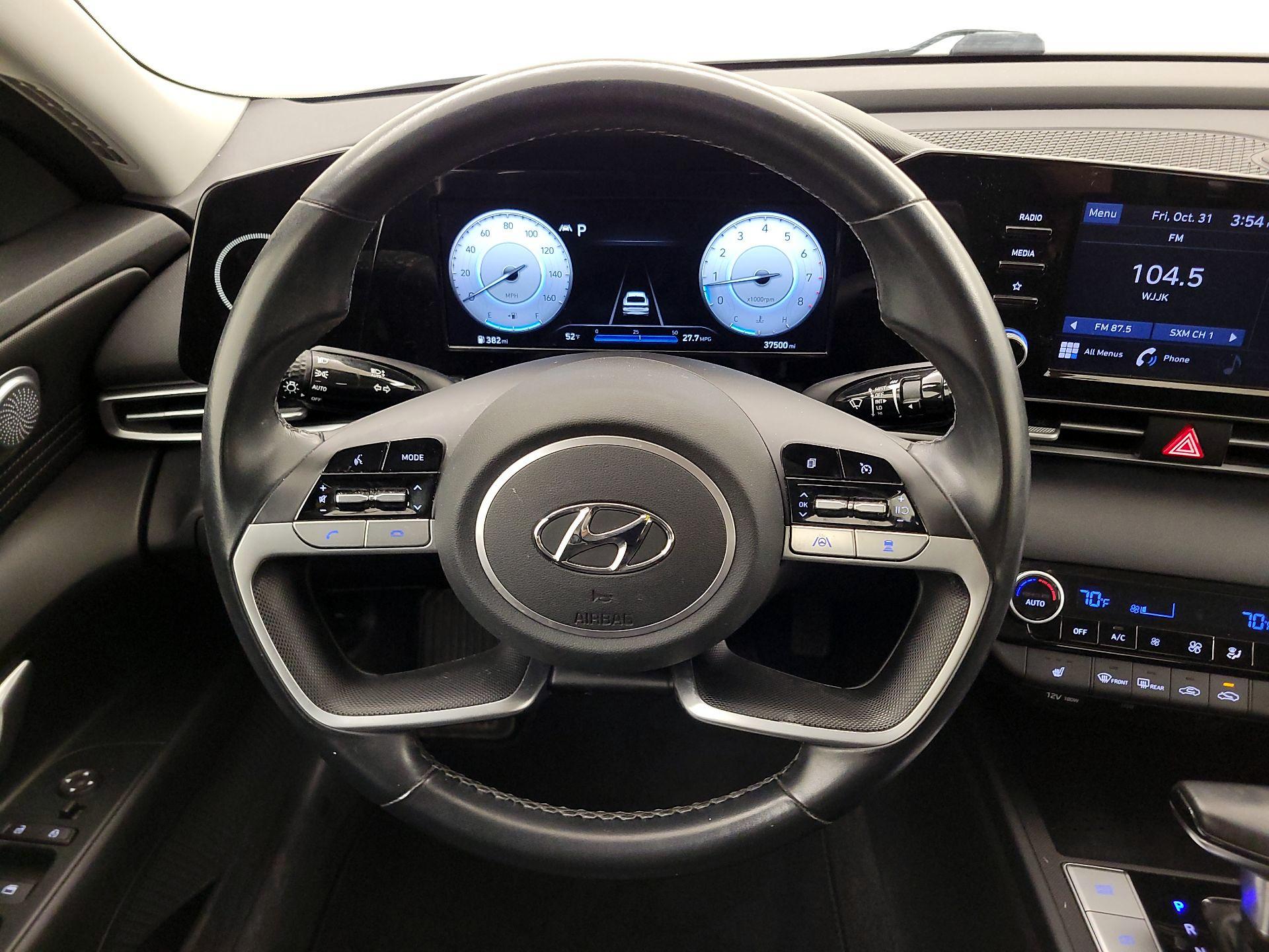 Thumbnail: 2021 Hyundai Elantra - 10